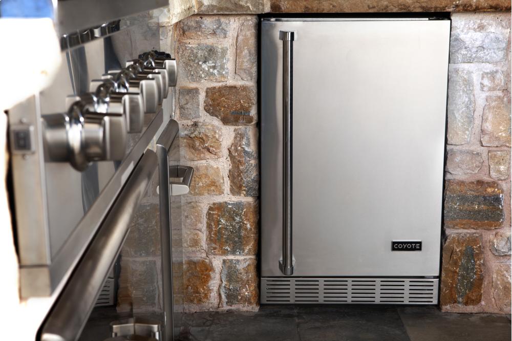 Coyote C1BIR24R 24" Outdoor Refrigerator