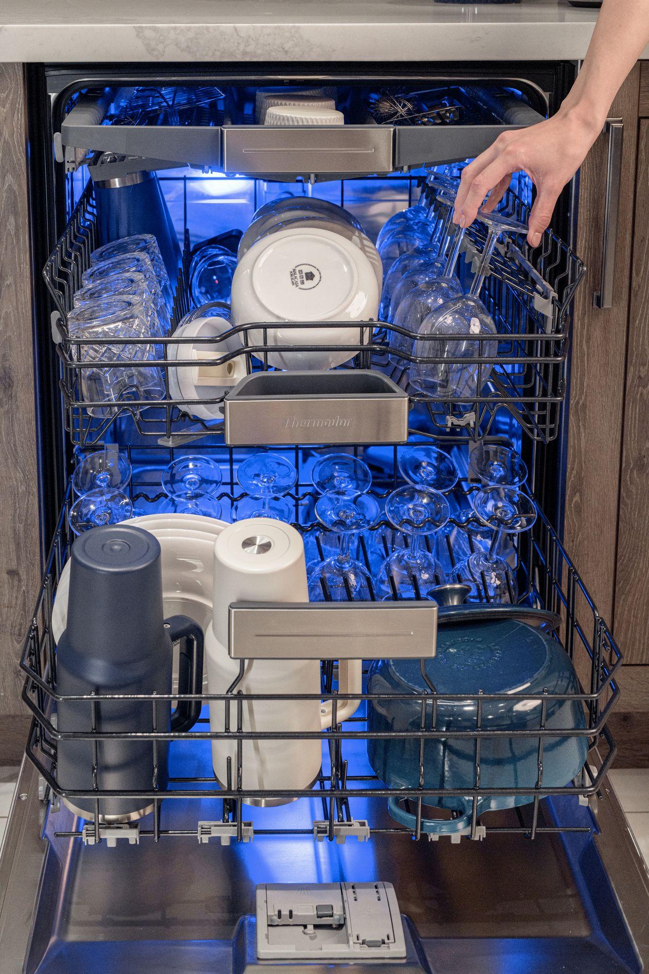 Thermador DWHD660EPR Dishwasher 24'' Custom Panel Ready