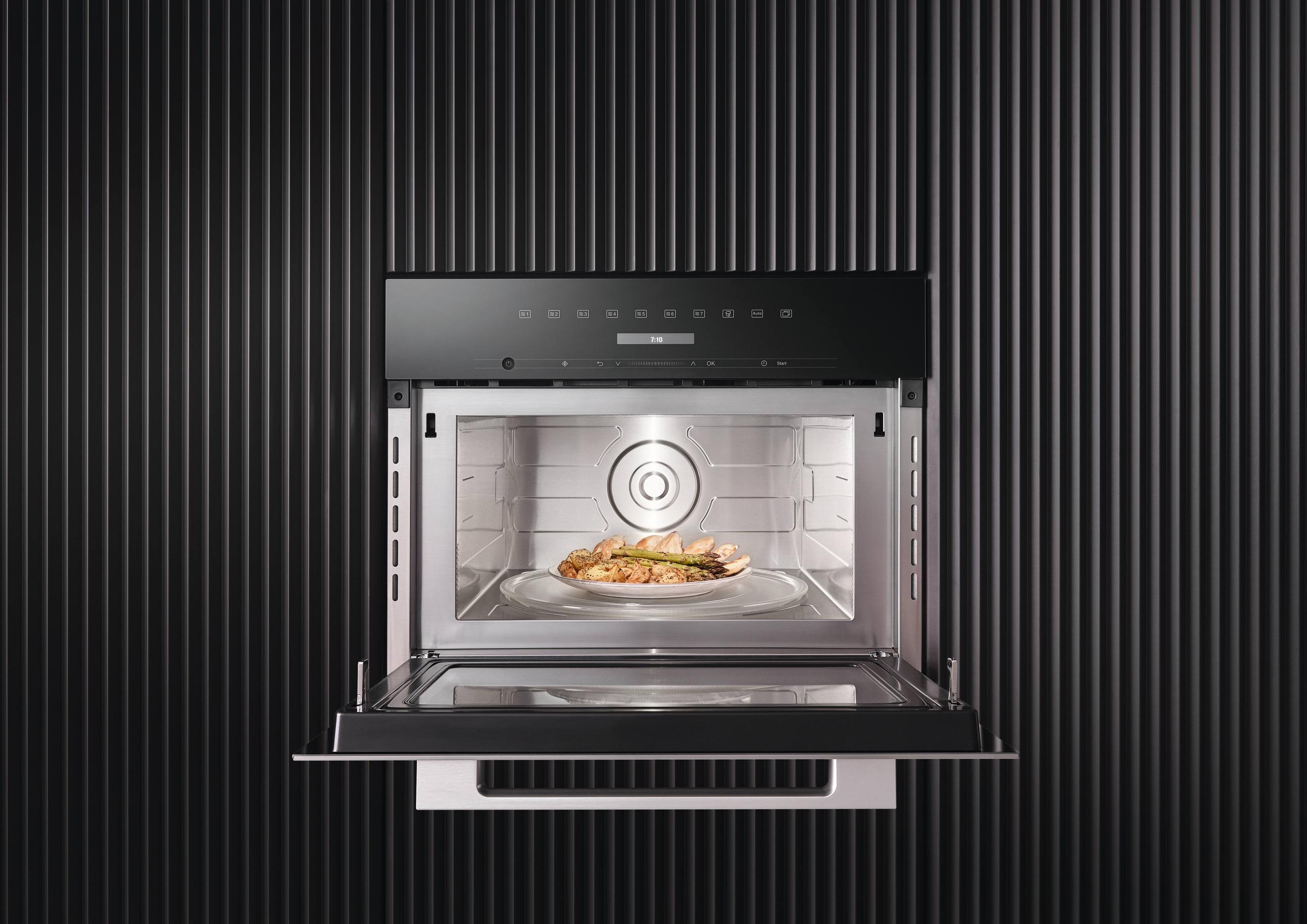 Miele M7240TCCTS M 7240 Tc Am Clean Touch Steel - Built-In Microwave Oven, 24
