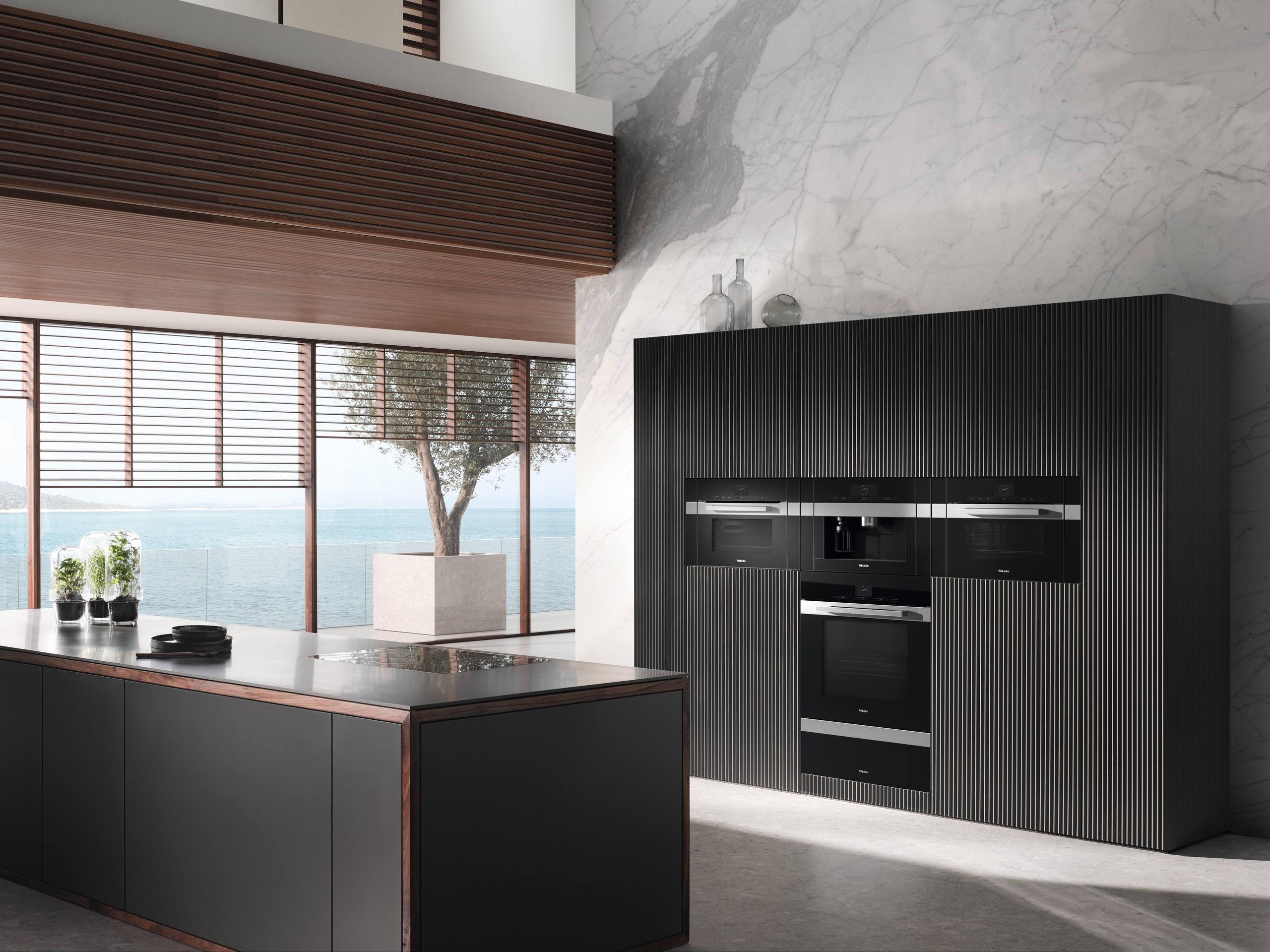Miele H7680BPCTS H 7680 Bp - 30 Inch Convection Oven In A Perfectly Combinable Design With Food Probe And Automatic Programs.
