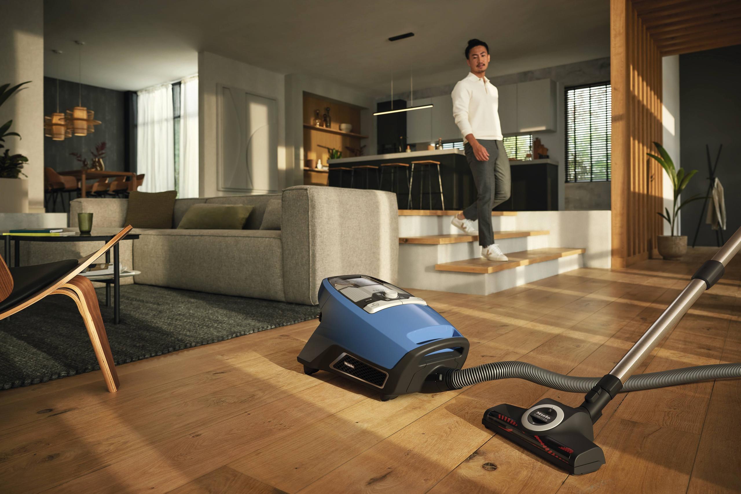 Miele BLIZZARDCX1 TURBOTEAM POWERLINE TECHBLUE Blizzard Cx1 Turboteam Powerline - Bagless Canister Vacuum Cleaners With Turbobrush - Ideal For Pet Lovers.