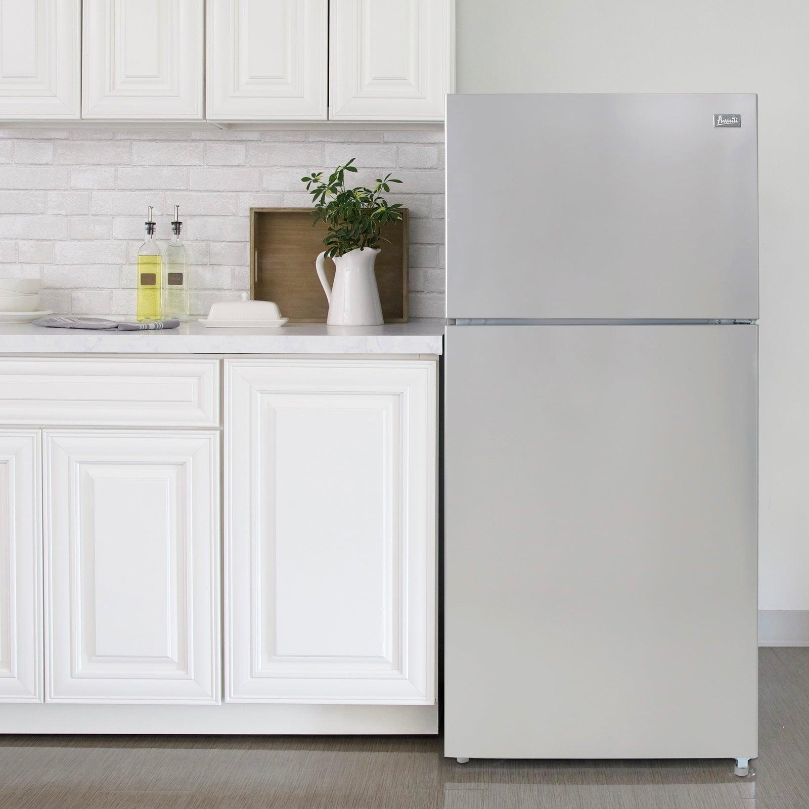 Avanti FF18D0W4 Avanti Frost-Free Apartment Size Refrigerator, 18.0 Cu. Ft. - White / 18 Cu. Ft.