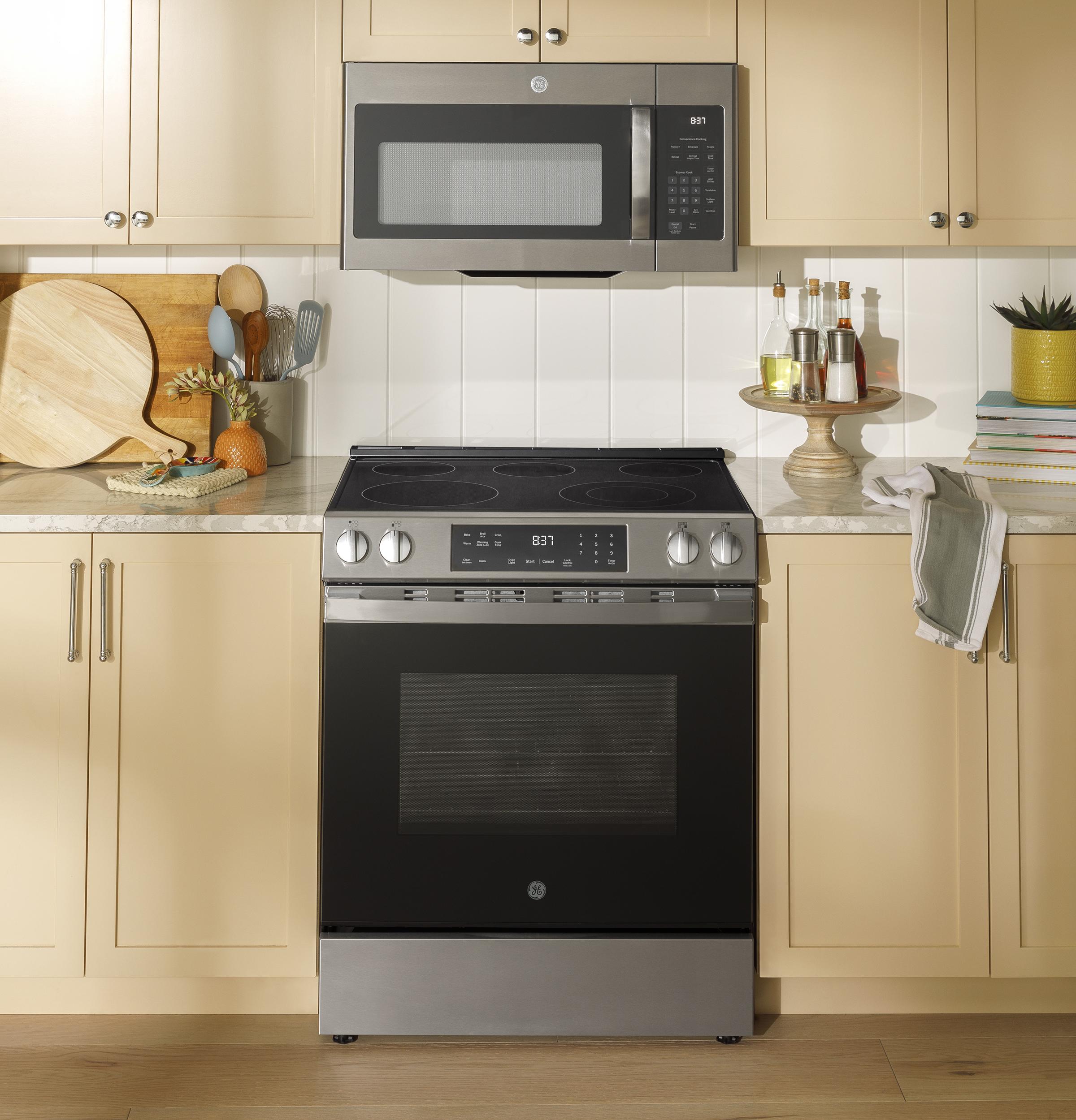 Ge Appliances GRS500PVSS Ge® 30" Slide-In Electric Range