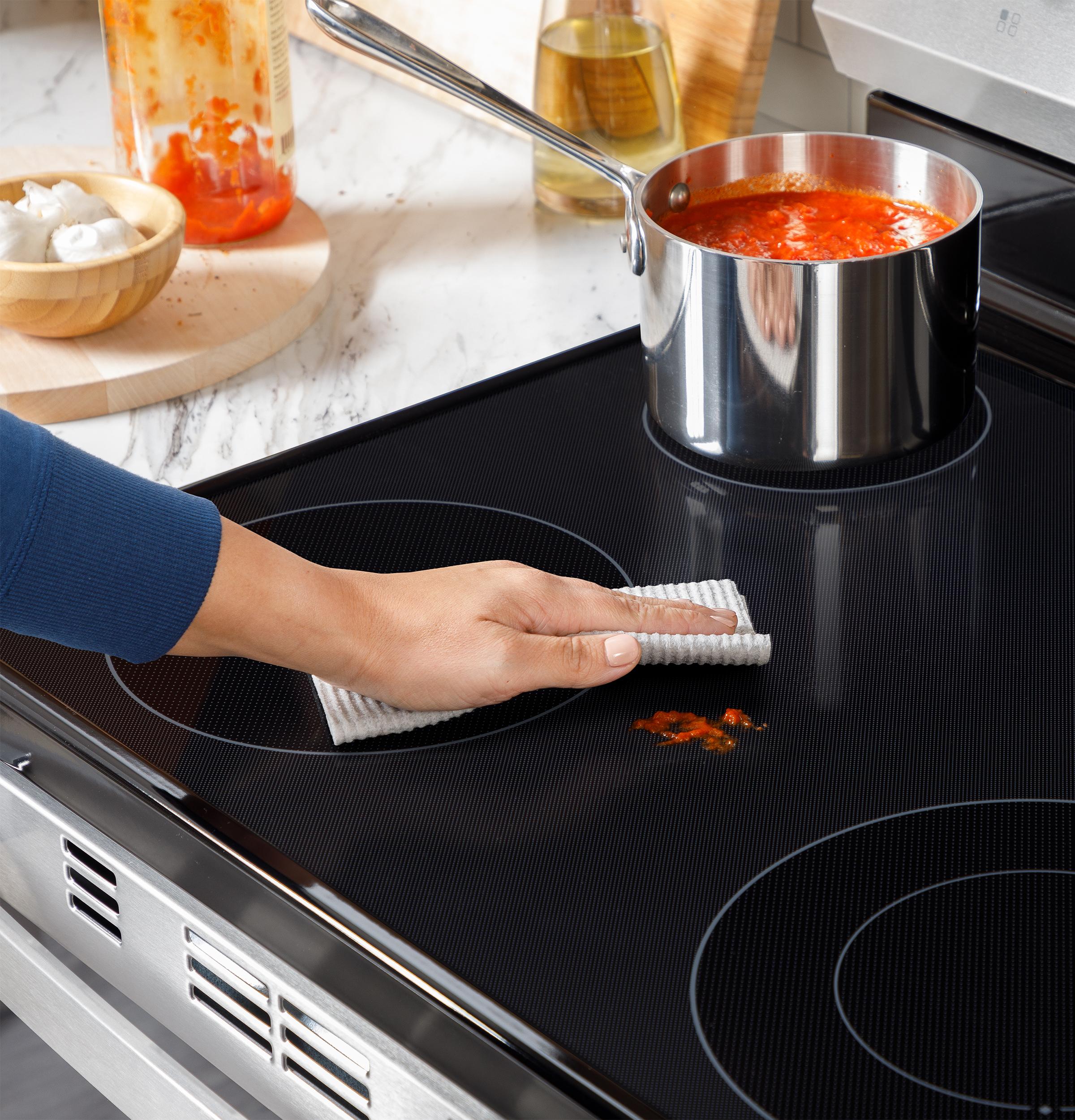 Ge Appliances GRF400PVBB Ge® 30" Free-Standing Electric Range