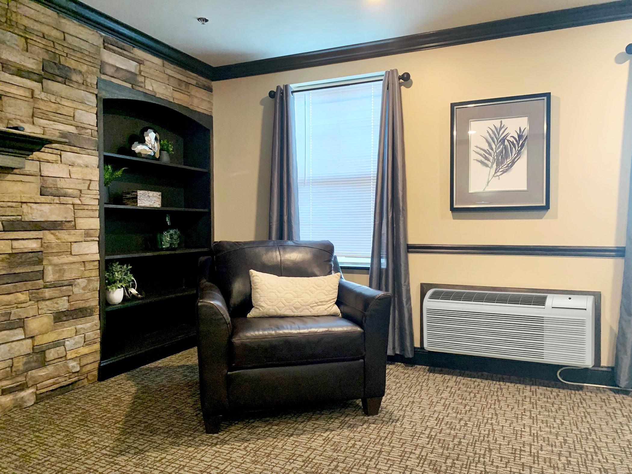 Friedrich PZE15K5SC Friedrich Zoneaire Select 14,500 Btu 230V Packaged Terminal Air Conditioner With Electric Heat