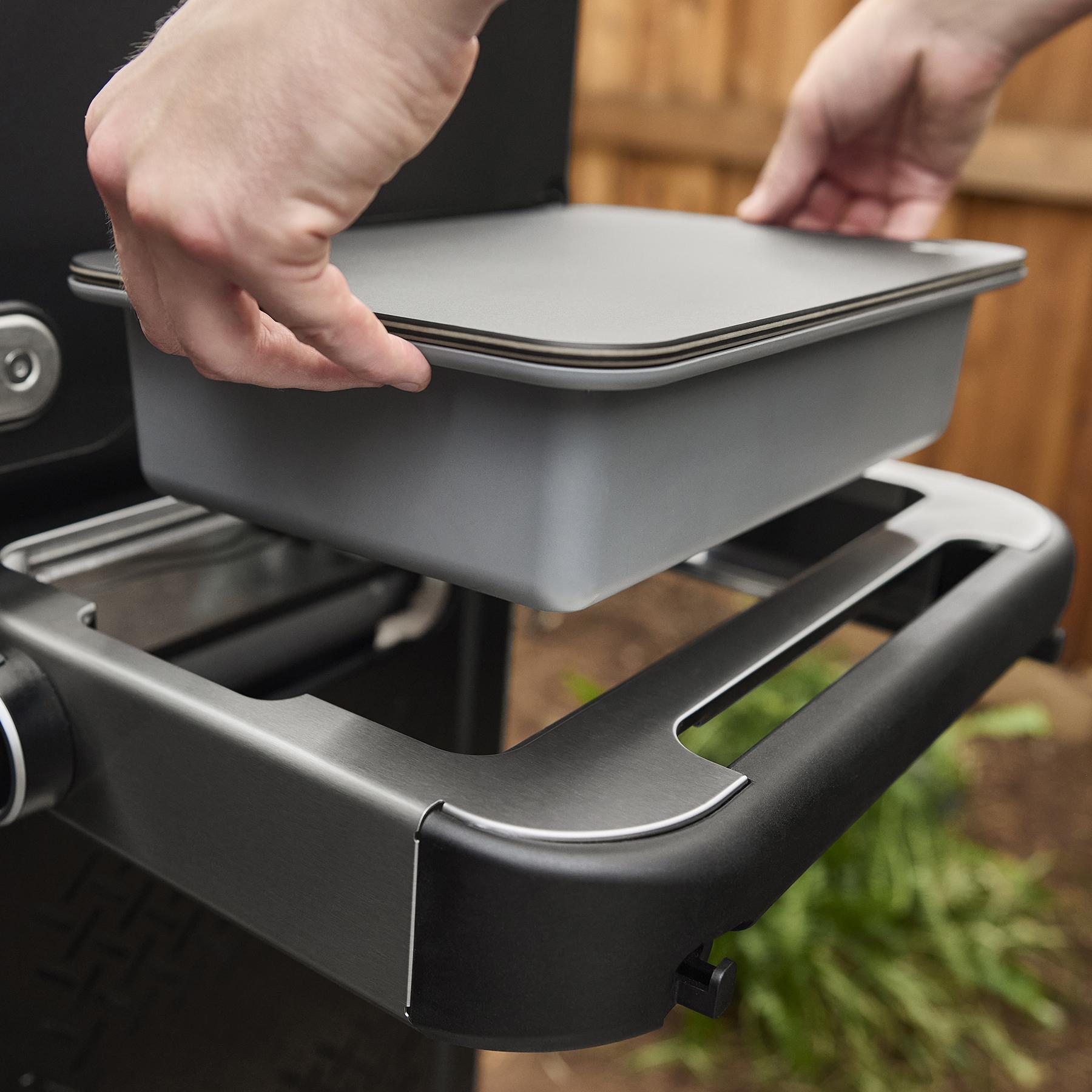 Weber 1500785 Spirit® Ep-425 Gas Grill (Natural Gas) - Black