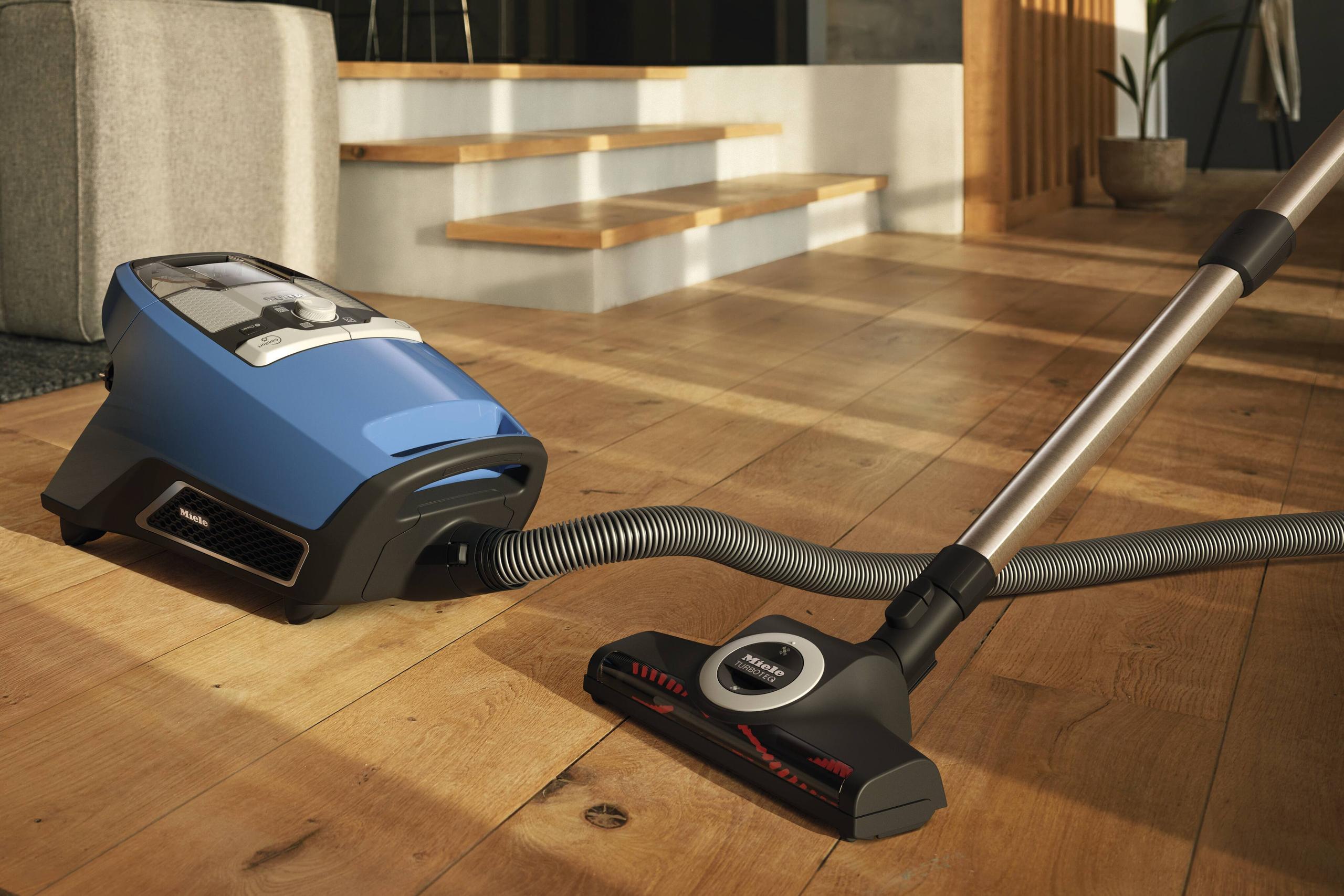 Miele BLIZZARDCX1 TURBOTEAM POWERLINE TECHBLUE Blizzard Cx1 Turboteam Powerline - Bagless Canister Vacuum Cleaners With Turbobrush - Ideal For Pet Lovers.