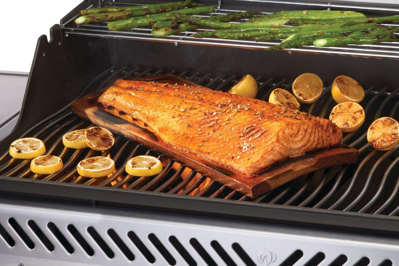 Napoleon Bbq RP625SIBNSS2 Rogue Pro 625 Sib With Infrared Side Burner , Natural Gas, Stainless Steel