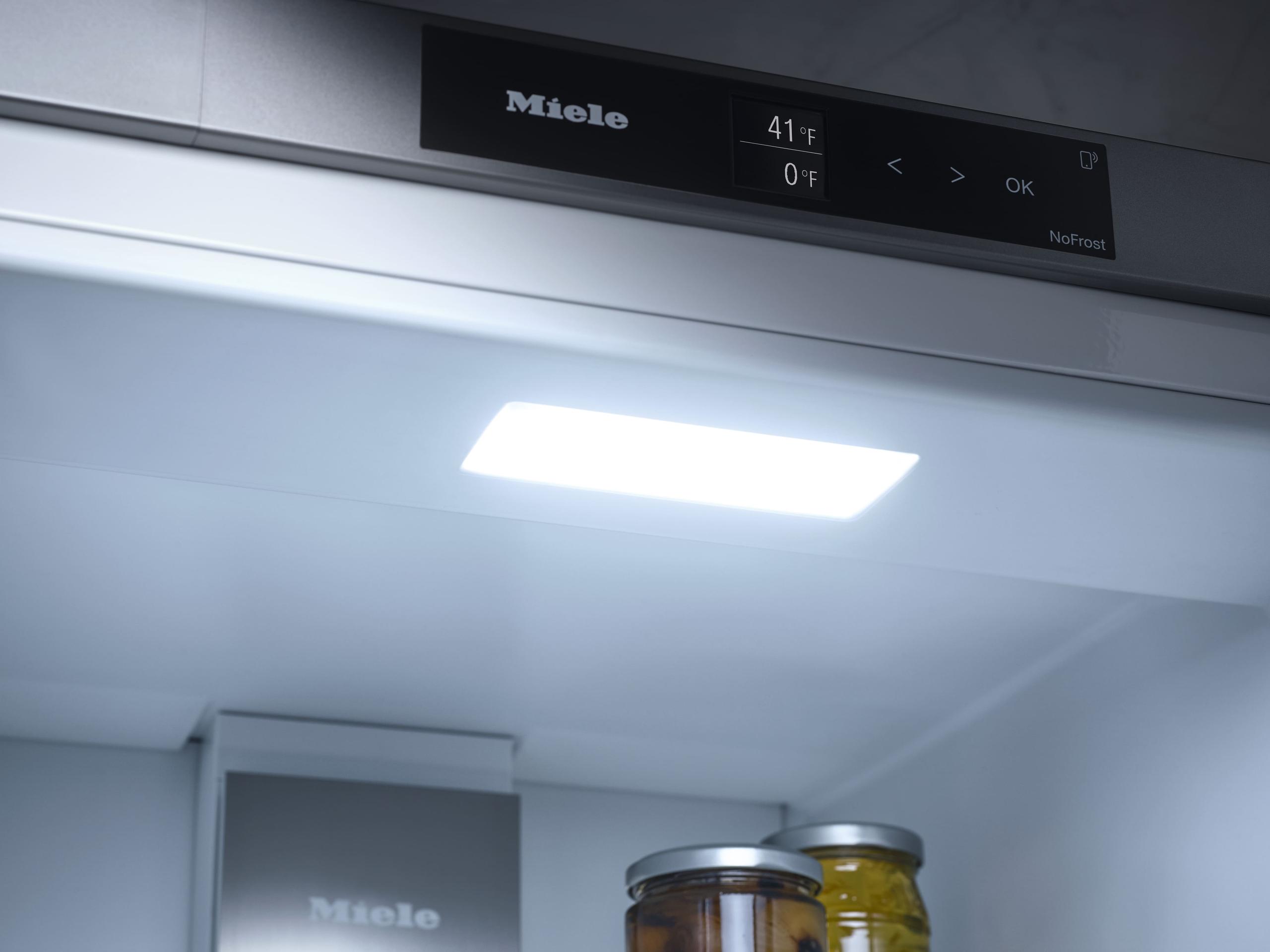 Miele KFN4799DDENA Kfn 4799 Dde Na Stainless Steel/Cleansteel - Freestanding Fridge-Freezer With Dailyfresh, Nofrost, And Icemaker For Fresh Ice Cubes Any Time.
