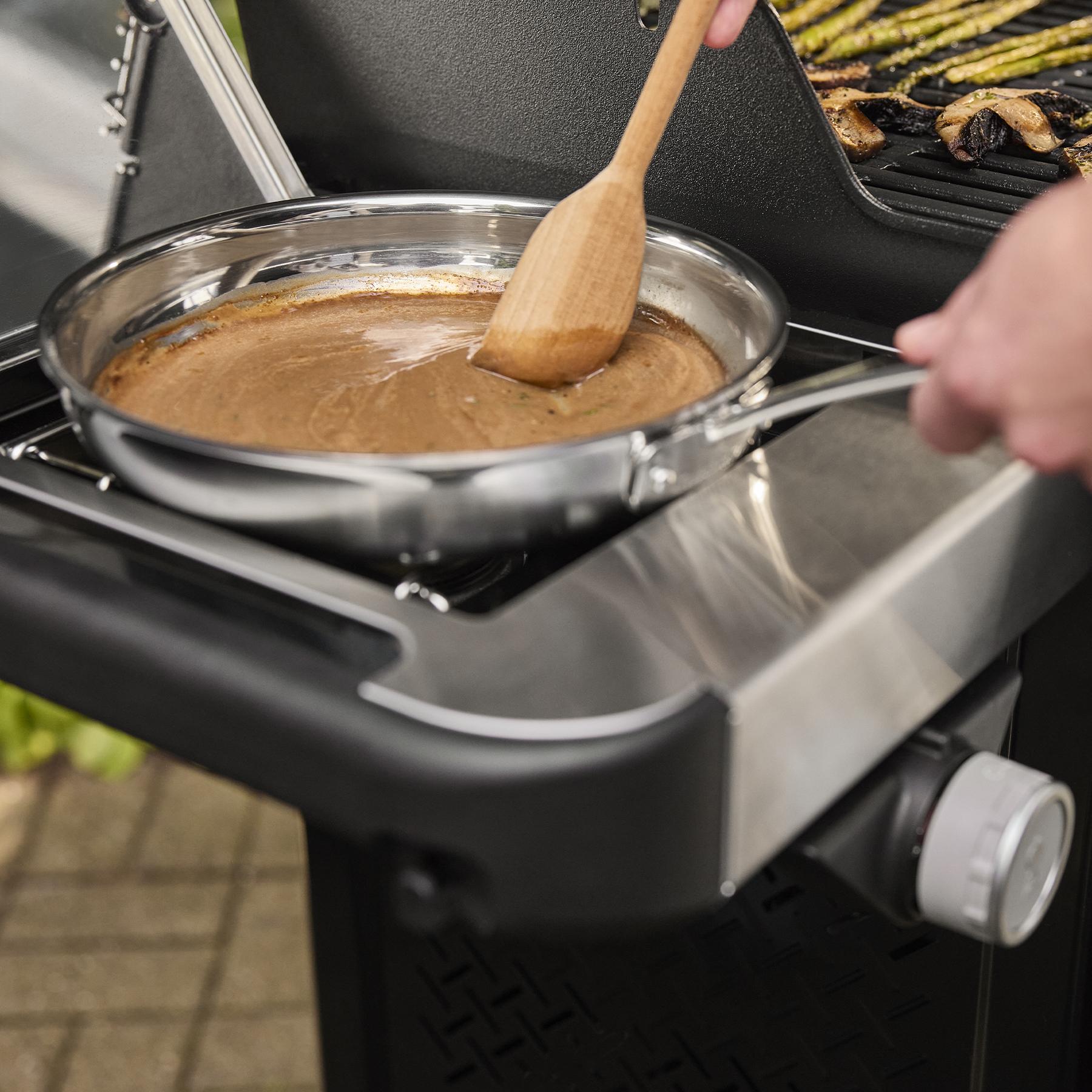 Weber 1500782 Spirit® E-435 Gas Grill (Liquid Propane) - Black