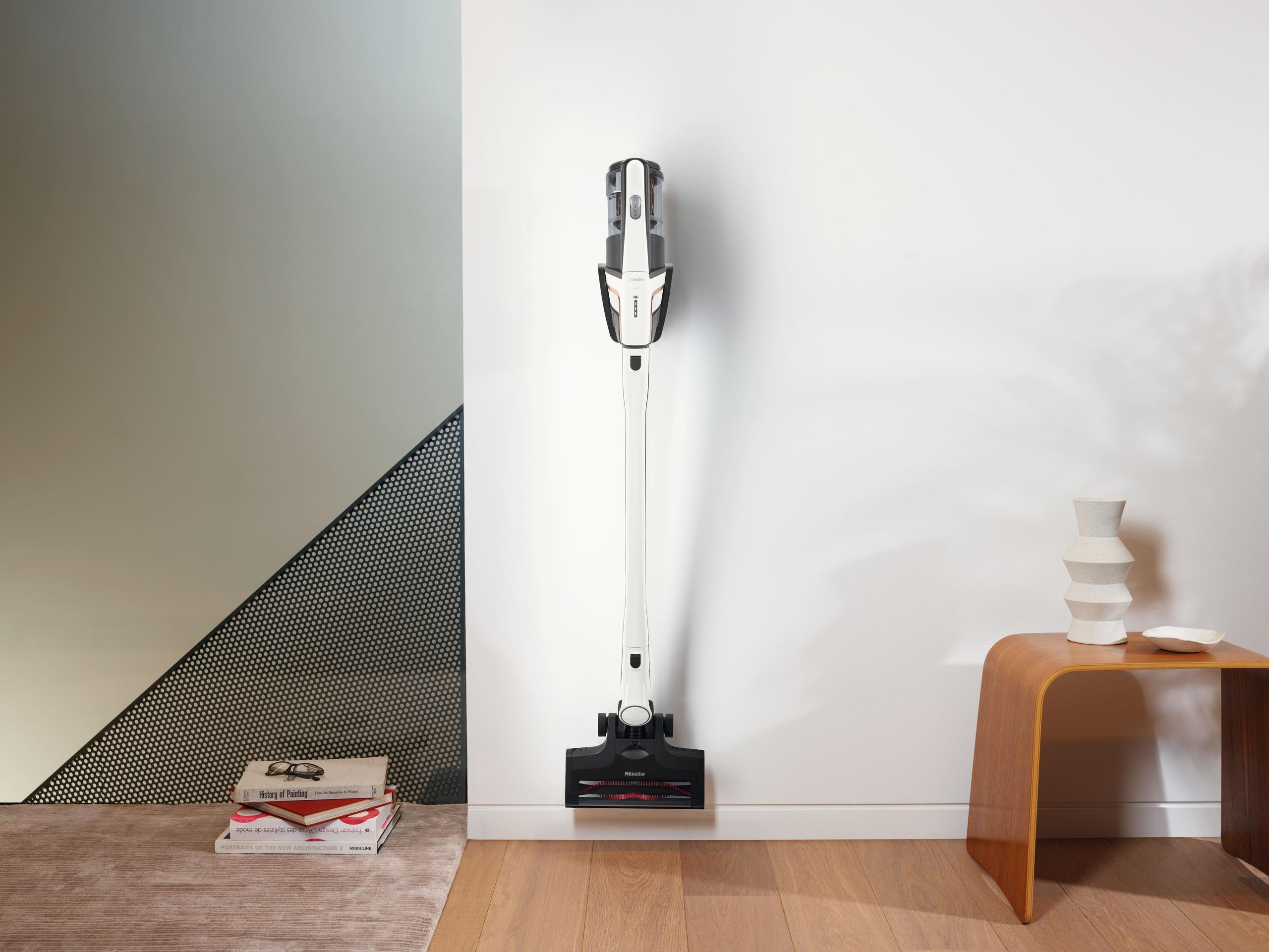Miele TRIFLEX HX2 FLASH LOTUS WHITE Triflex Hx2 Flash - Cordless Stick Vacuum Cleaner Consistently High Suction Power 60 Min Runtime Versatile Cleaning By 3In1 Design