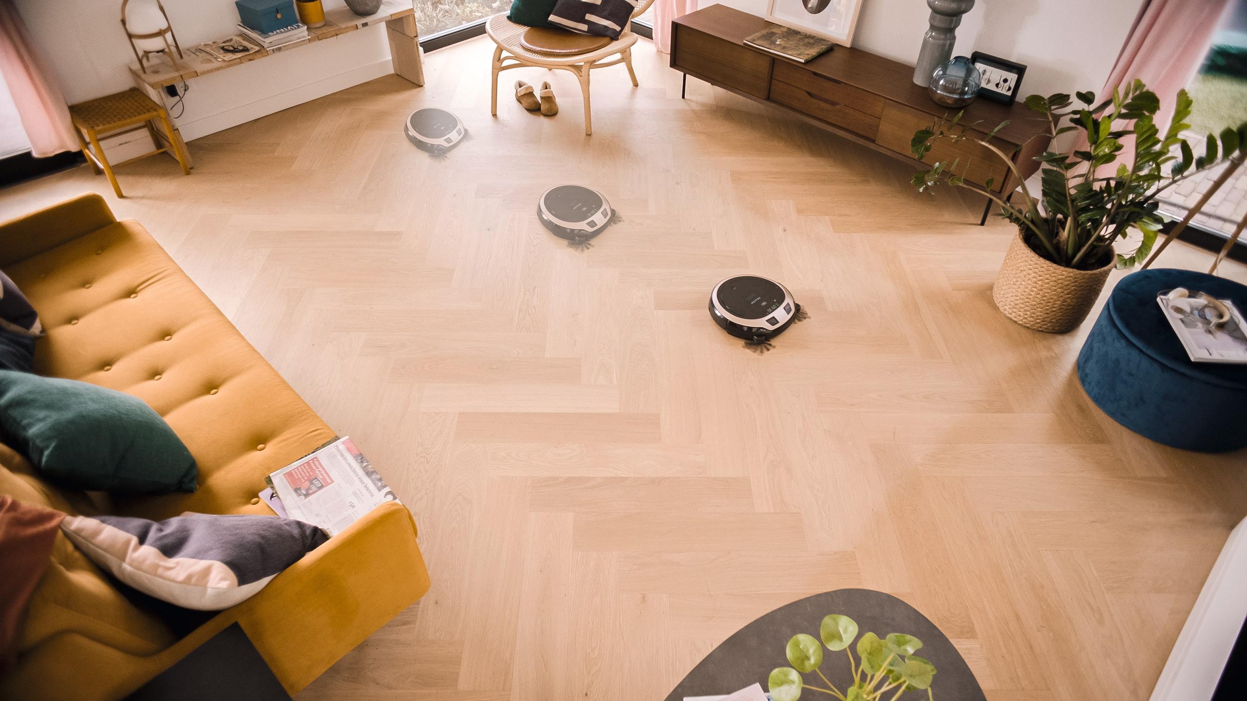 Miele SCOUT RX3 HOME VISION Scout Rx3 Home Vision - Robot Vacuum Cleaner With Live Image Feed And 170 Minutes' Runtime.