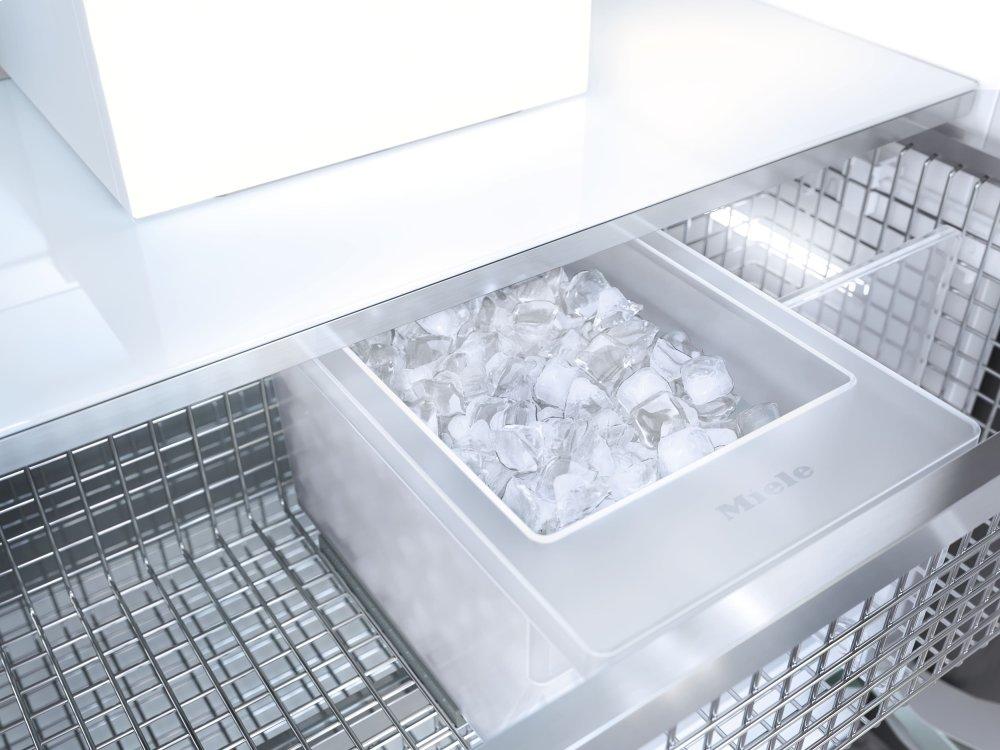 Miele F2672SF F 2672 Sf Stainless Steel/Cleansteel - Mastercool™ Freezer For High-End Design And Technology On A Large Scale.