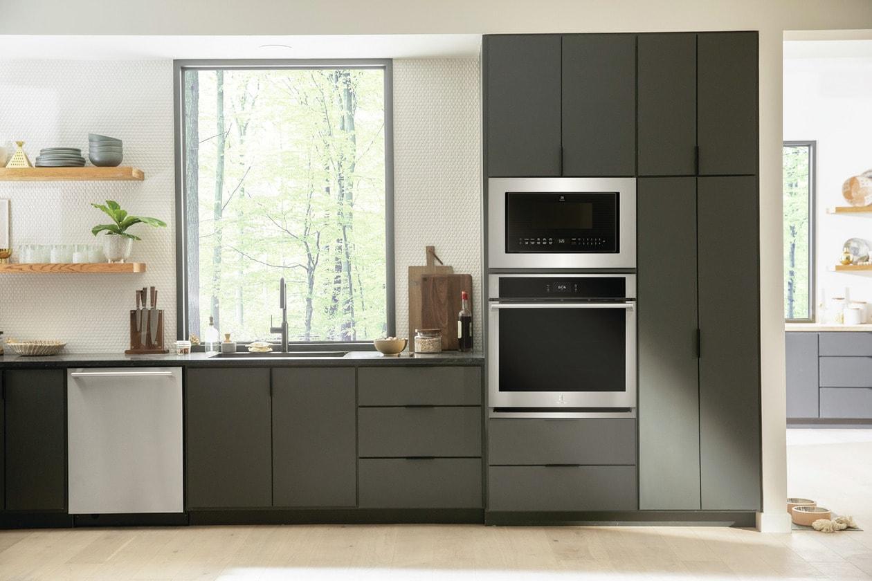 Electrolux EMBS2411BB Electrolux 30