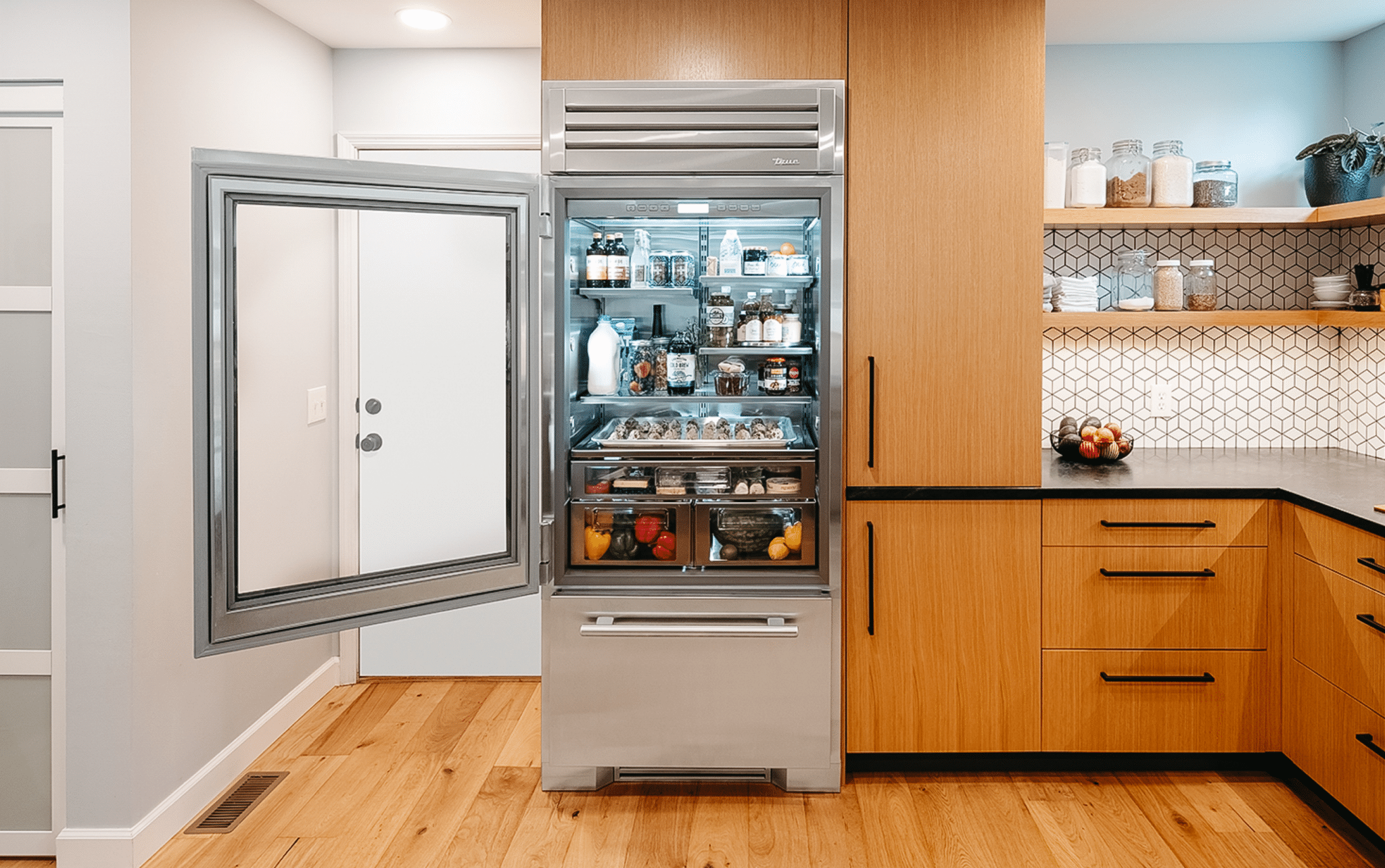 True Residential TR30RBFLSGA 30 Inch Stainless Glass Door Left Hinge Refrigerator With Bottom Freezer