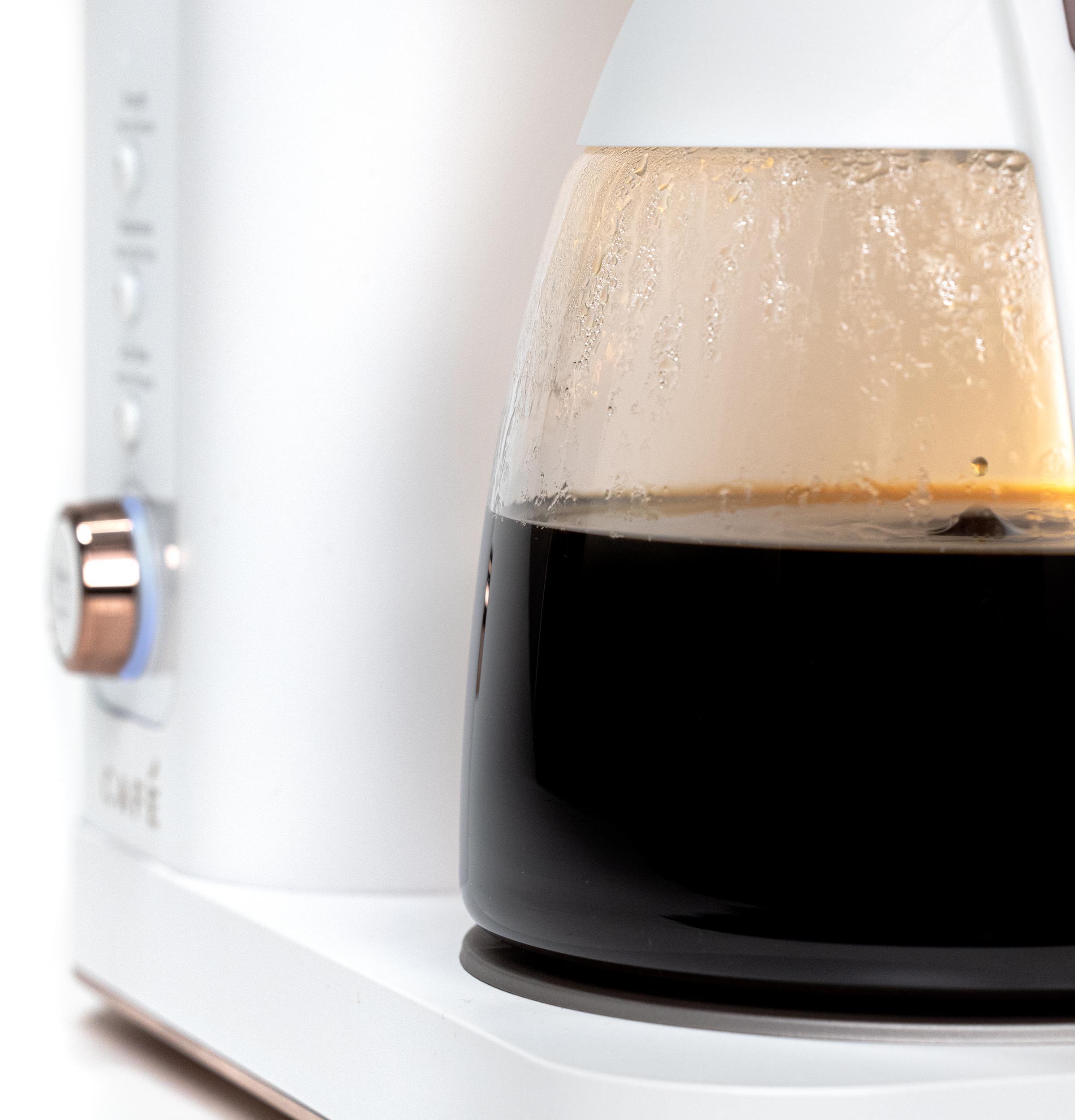 Cafe C7CDABS4RW3 Café™ Specialty Drip Coffee Maker With Glass Carafe