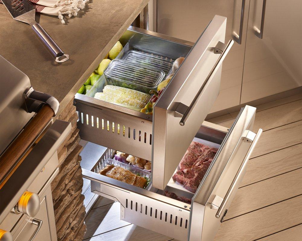 True Residential TUR24DOPC 24 Inch Overlay Panel Door Undercounter Refrigerator Drawer