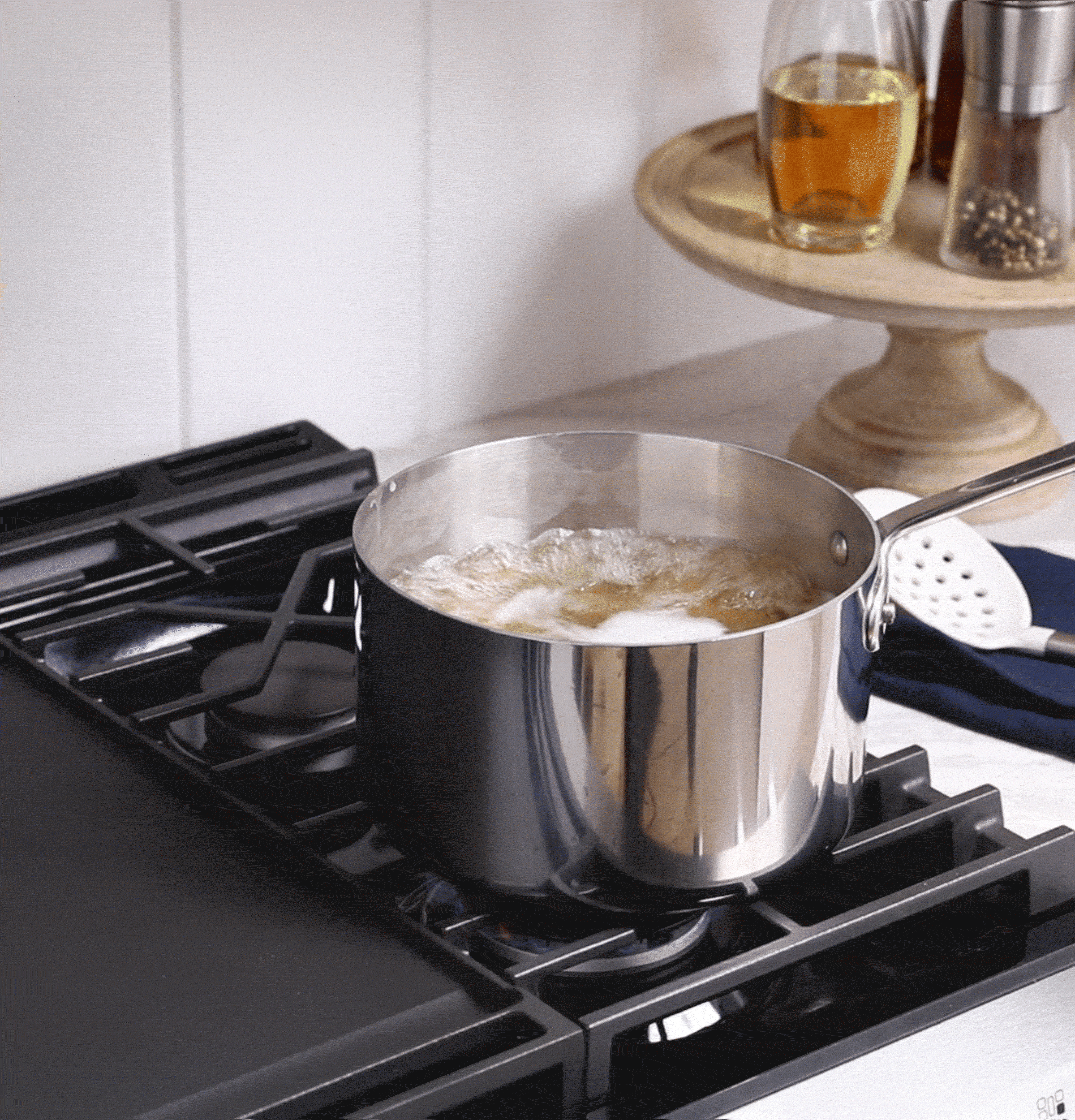 Ge Appliances GGS600AVWW Ge® 30" Slide-In Front-Control Convection Gas Range With No Preheat Air Fry And Easywash™ Oven Tray