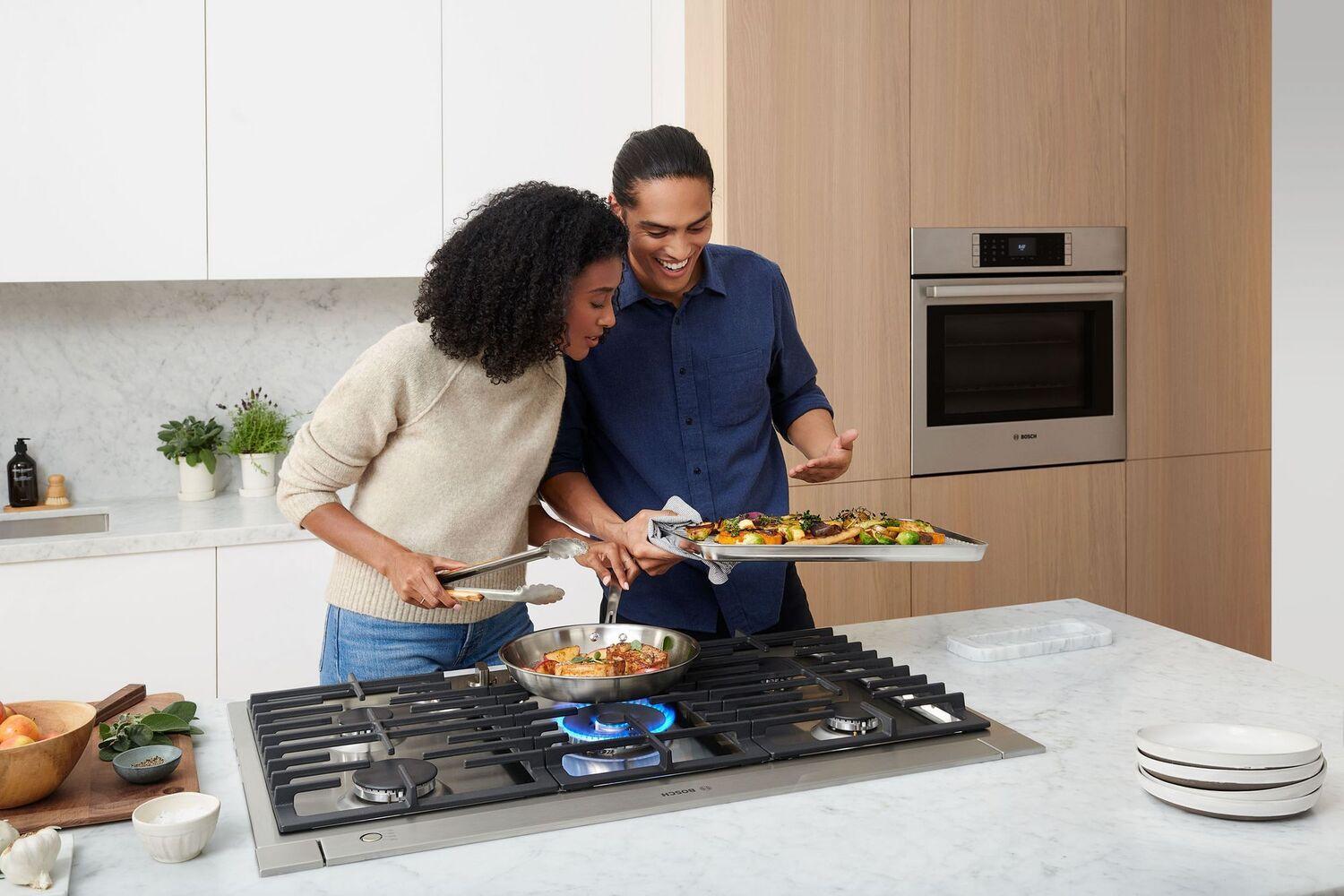 Bosch NGM8659UC 800 Series Gas Cooktop 36