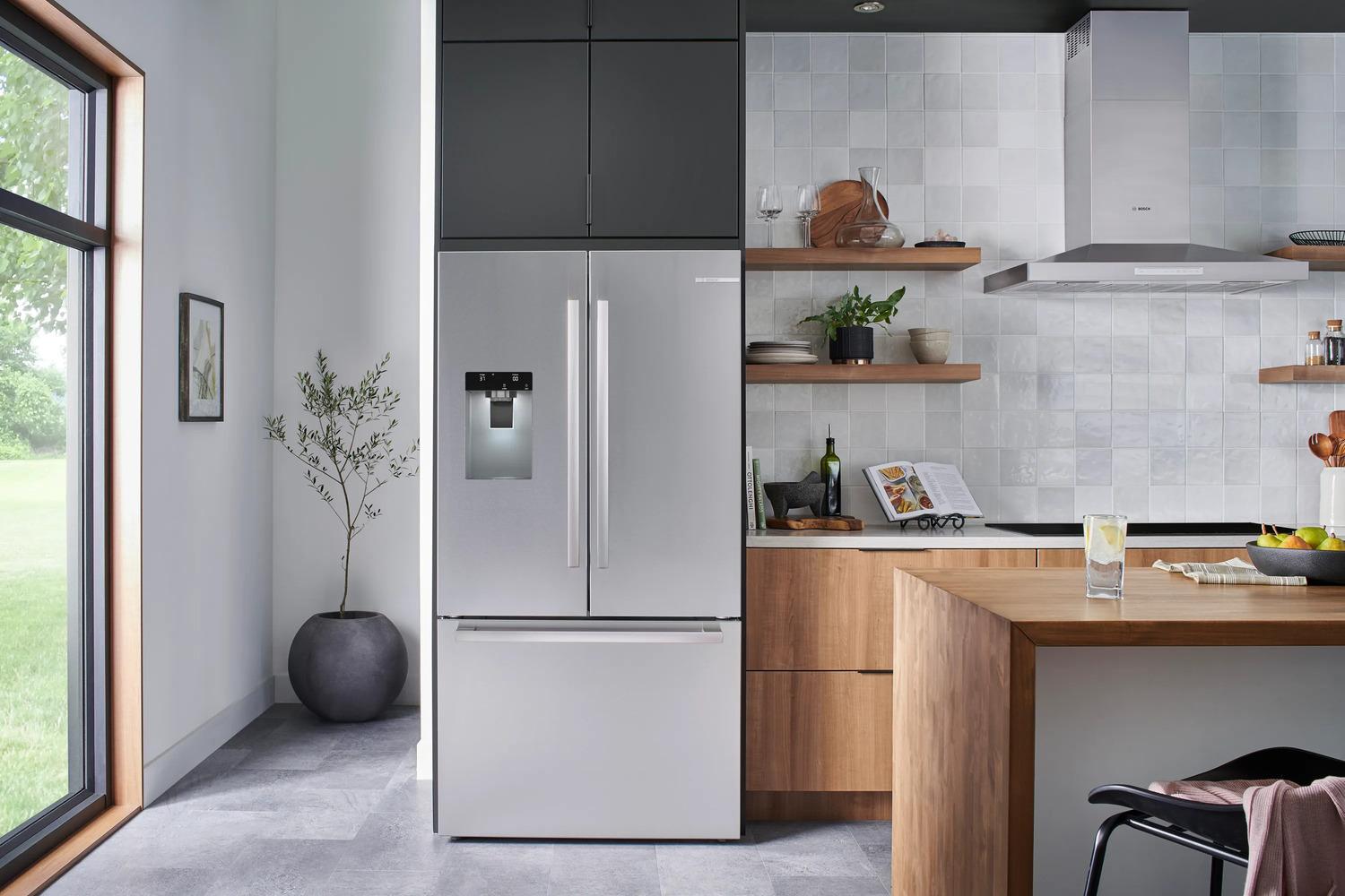 Bosch B36FD52SNS 500 Series French Door Bottom Mount Refrigerator 36