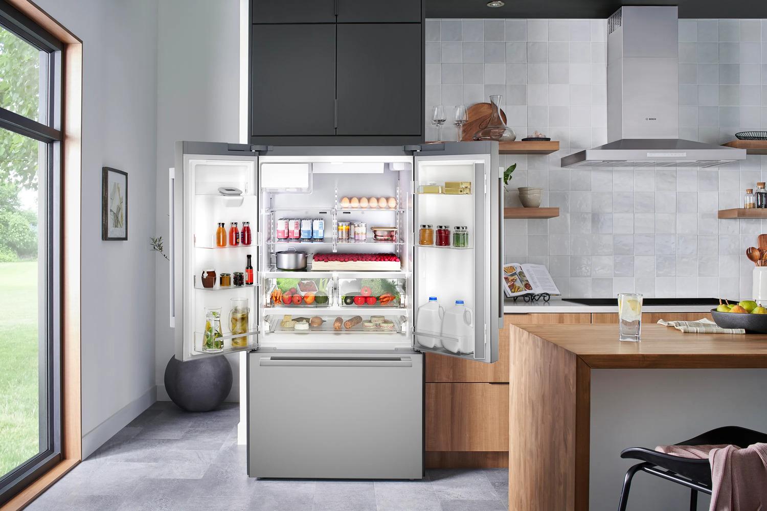 Bosch B36FD52SNS 500 Series French Door Bottom Mount Refrigerator 36
