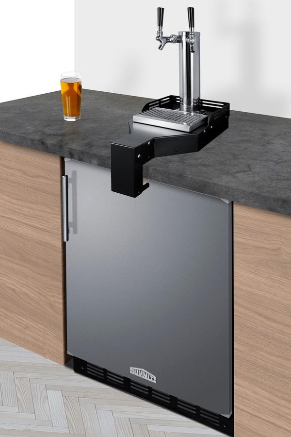Summit SBC7BRSFLTWADA 24" Wide Built-In Floating Tap Beer Kegerator, Ada-Compliant