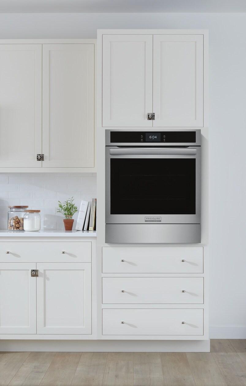 Frigidaire GCWS2438AF Frigidaire Gallery 24" Single Electric Wall Oven With Air Fry