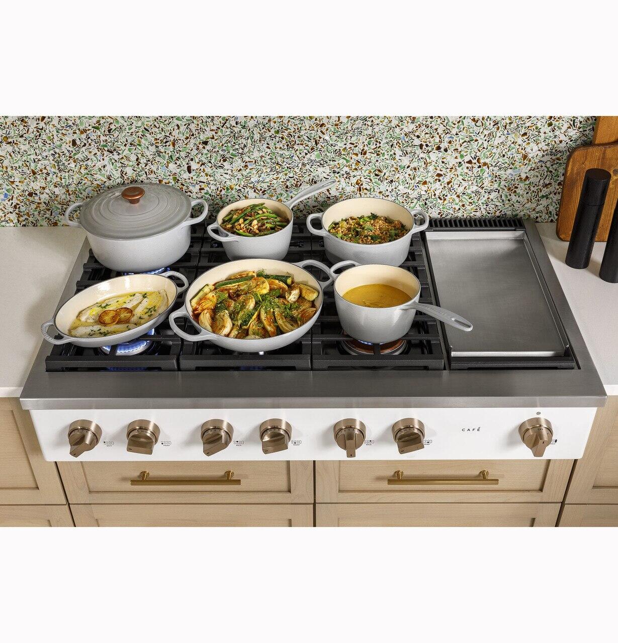 Cafe CGU486P4TW2 Café™ 48" Commercial-Style Gas Rangetop With 6 Burners And Integrated Griddle (Natural Gas)