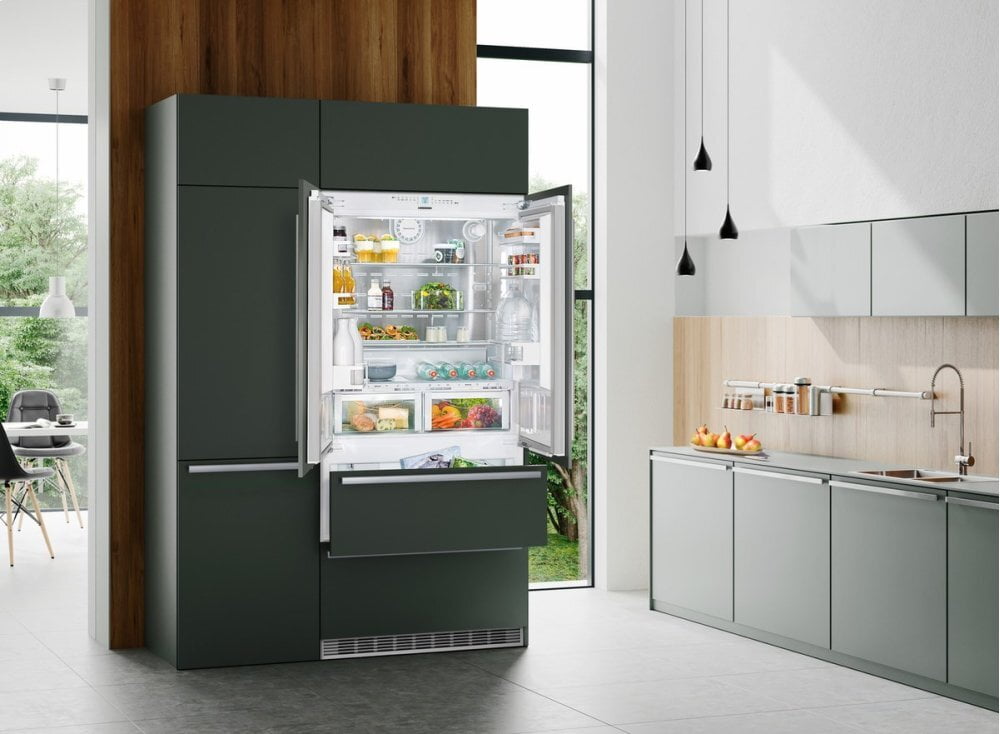 Liebherr HCB2082 36" Combined Refrigerator-Freezer With Biofresh And Nofrost For Integrated Use