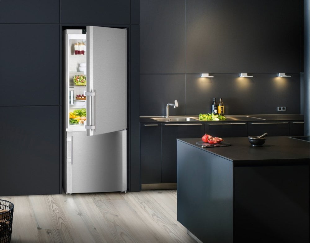 Liebherr CS1640B 30" Fridge-Freezer With Nofrost