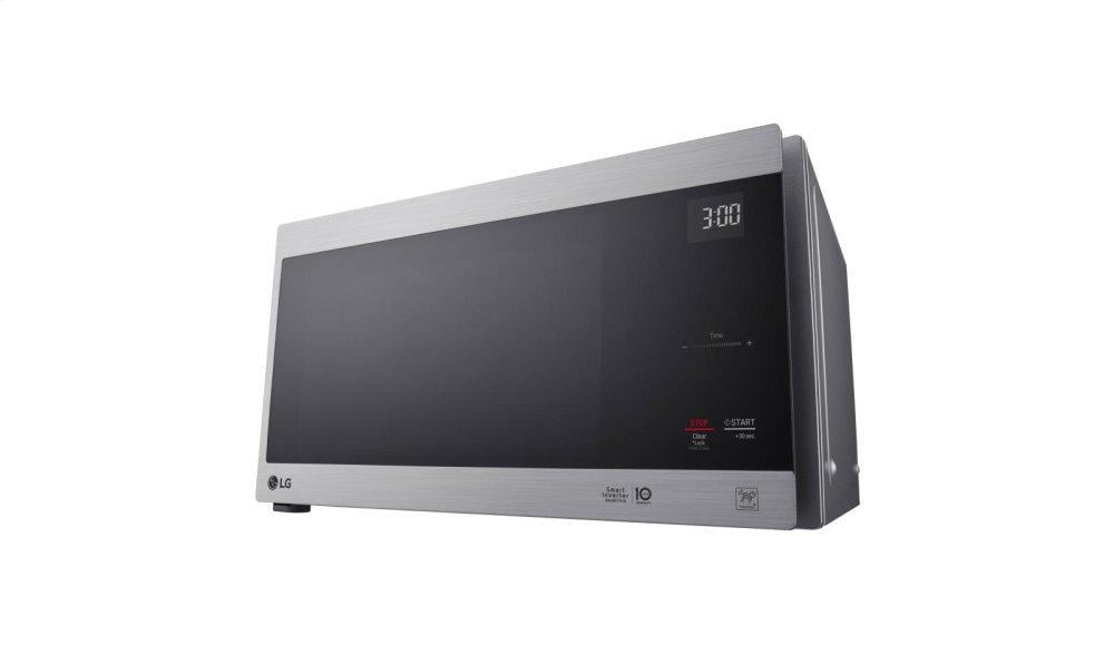 Lg LMC1575ST 1.5 Cu. Ft. Neochef™ Countertop Microwave With Smart Inverter And Easyclean®
