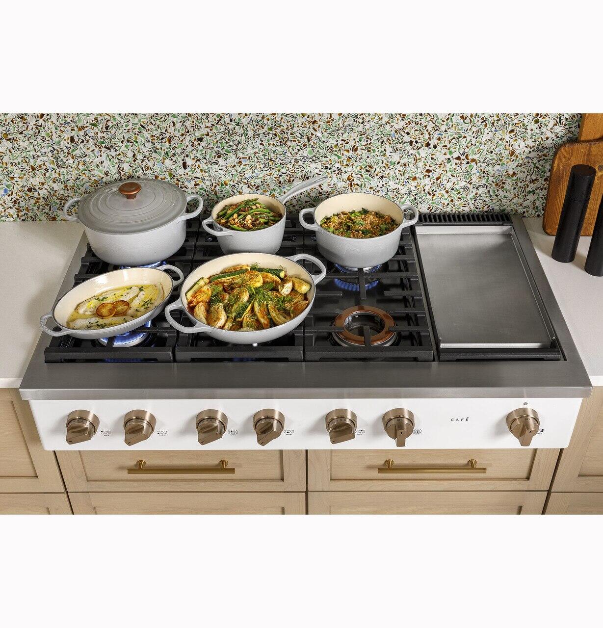 Cafe CGU486P2TS1 Café™ 48" Commercial-Style Gas Rangetop With 6 Burners And Integrated Griddle (Natural Gas)