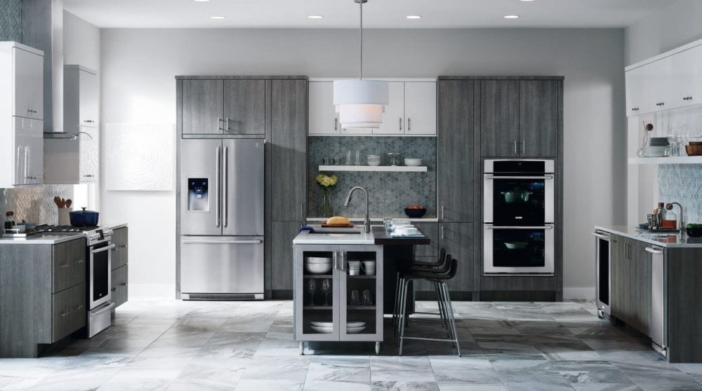 Electrolux UR15IM20RS 15'' Ice Maker With Right Hinge Door