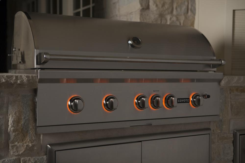 Coyote C2SL42LP 42" S-Series Grill