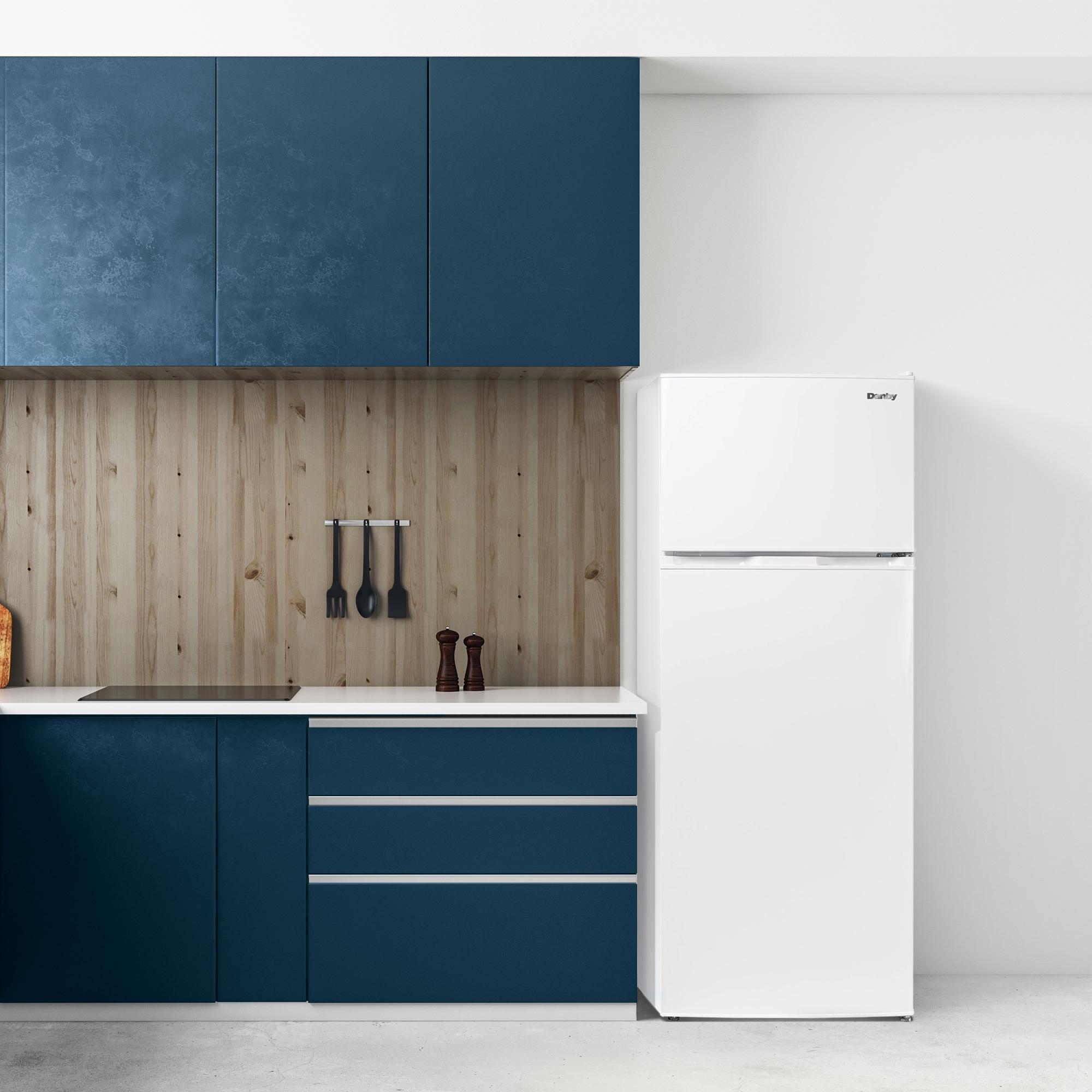 Danby DPF074V1WDB6 Danby 7.4 Cu Ft Top Mount Refrigerator