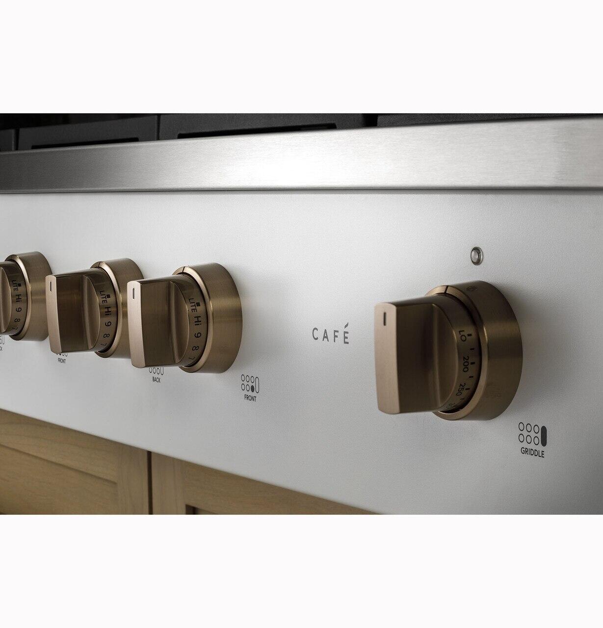 Cafe CGU486P4TW2 Café™ 48" Commercial-Style Gas Rangetop With 6 Burners And Integrated Griddle (Natural Gas)
