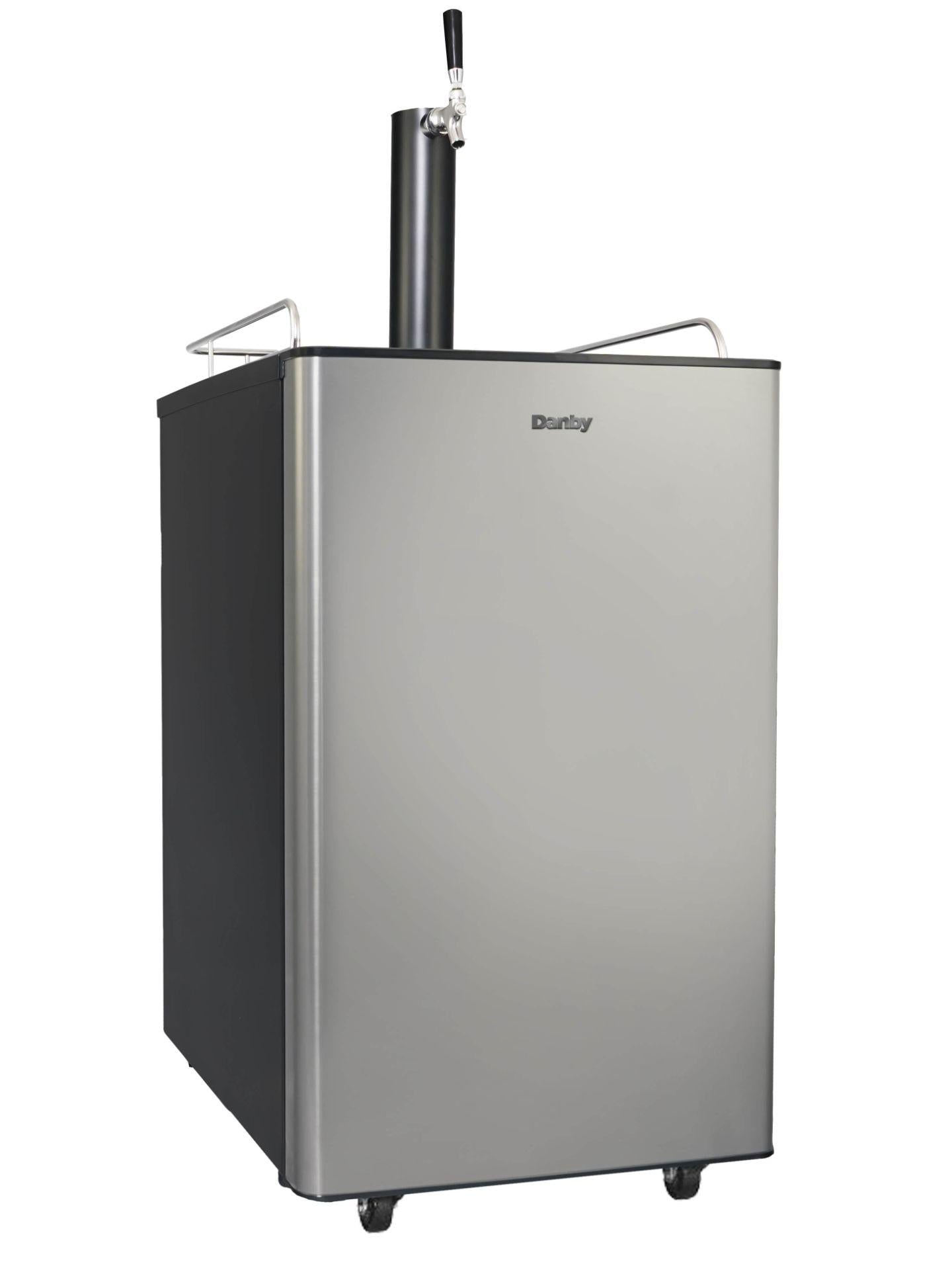Danby DKC054A9SLDB Danby 5.4 Cu. Ft. Kegerator