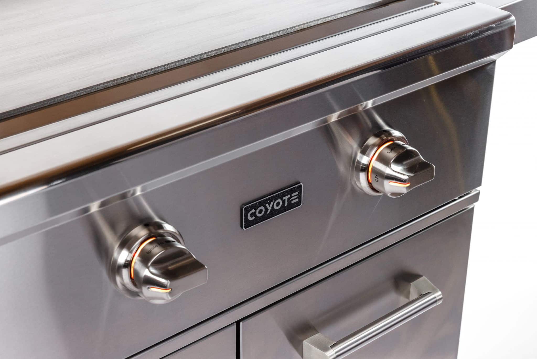 Coyote C1FTG30NG 30" Flat Top Grill Built-In; Ng