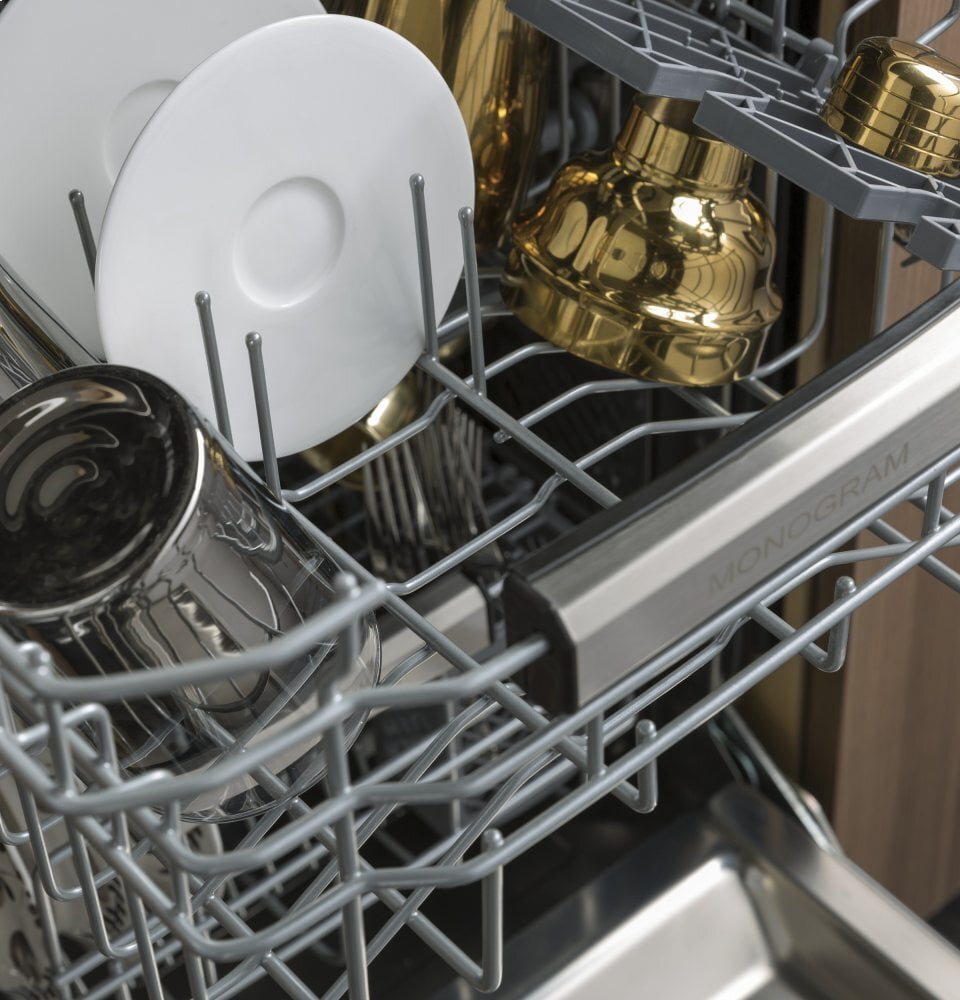 Monogram ZDT165SILII Monogram 18" Dishwasher