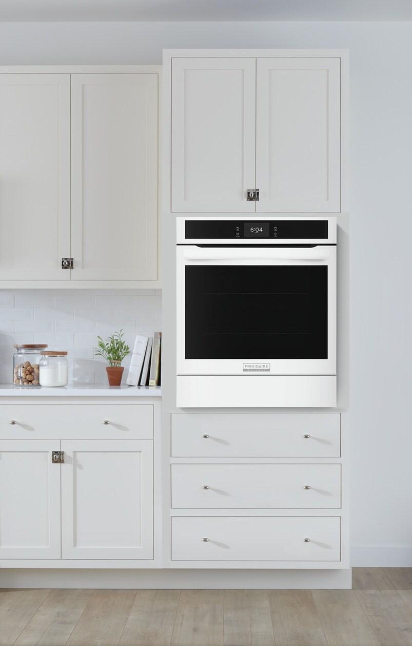 Frigidaire GCWS2438AW Frigidaire Gallery 24" Single Electric Wall Oven With Air Fry