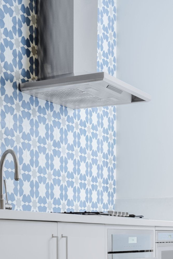 Thermador HMCB36WS 36-Inch Masterpiece® Pyramid Chimney Wall Hood With 600 Cfm