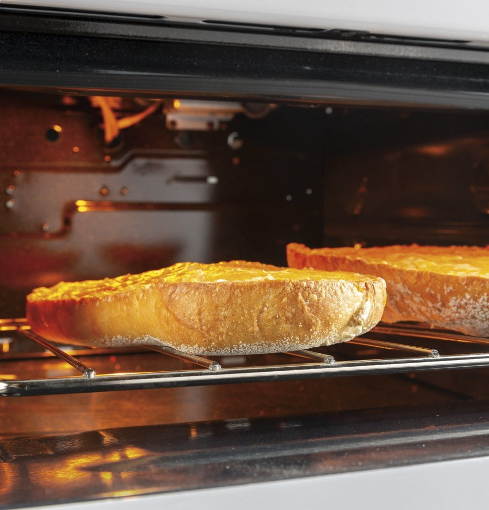 Hotpoint RGAS200DMWW Hotpoint® 20" Front-Control Free-Standing Gas Range With Sealed Burners