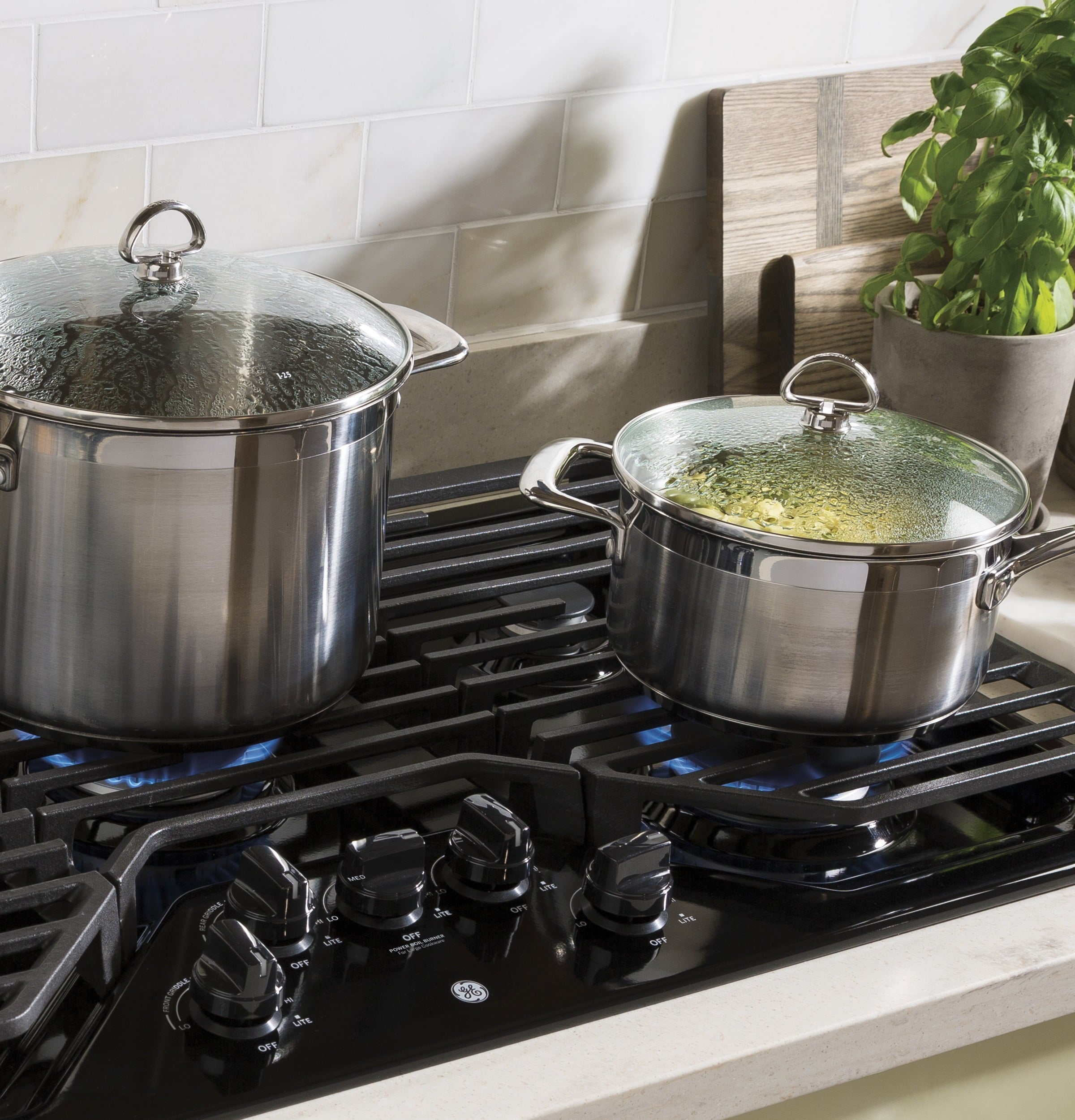 Ge Appliances JGP5036DLBB Ge® 36" Built-In Gas Cooktop With 5 Burners And Dishwasher Safe Grates