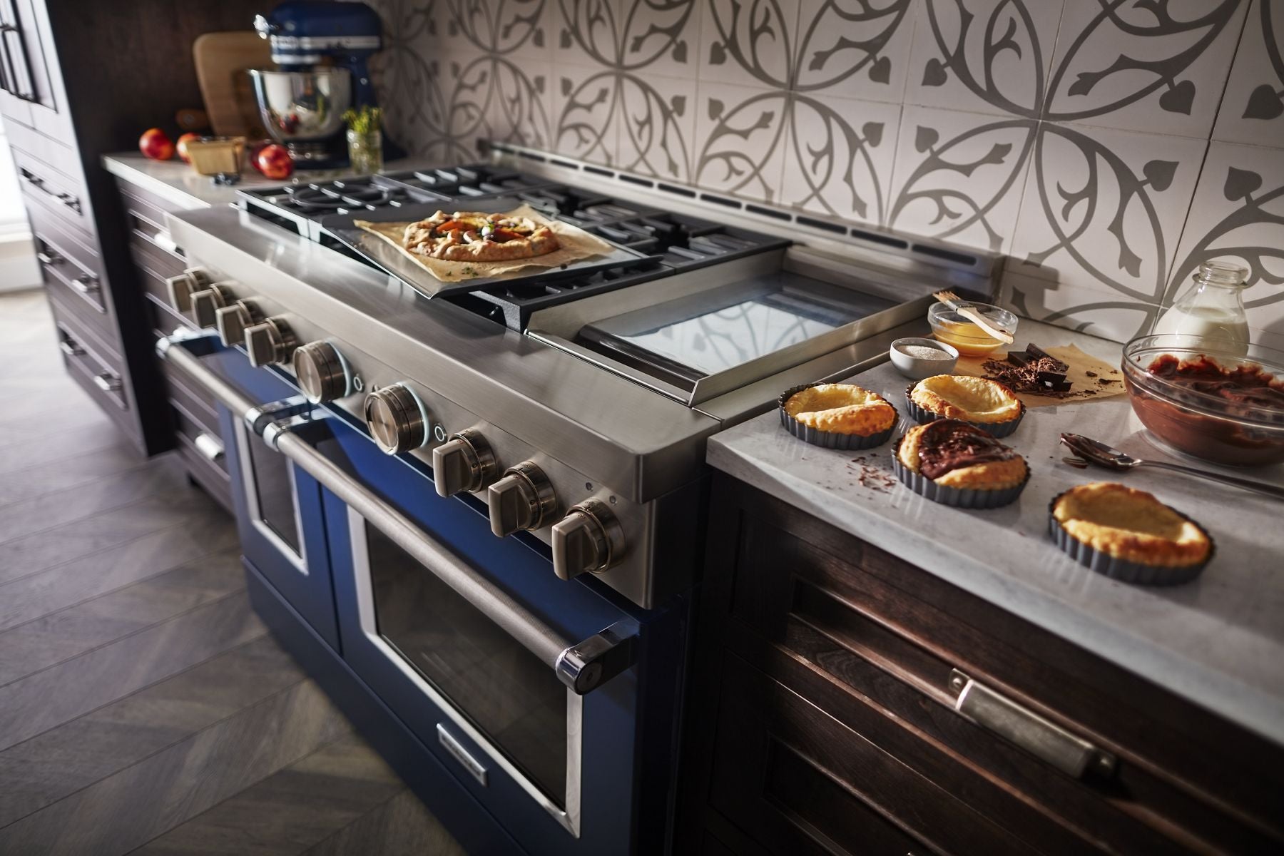 Kitchenaid KFGC558JIB Kitchenaid® 48'' Smart Commercial-Style Gas Range With Griddle - Ink Blue