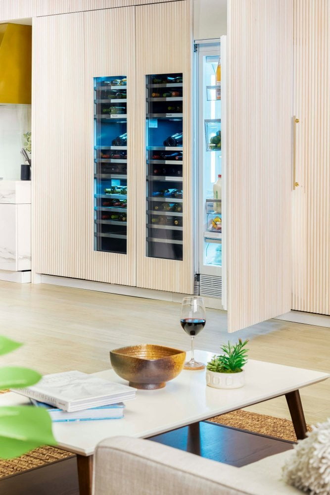Thermador T24IW901SP 24-Inch Built-In Wine Preservation Column