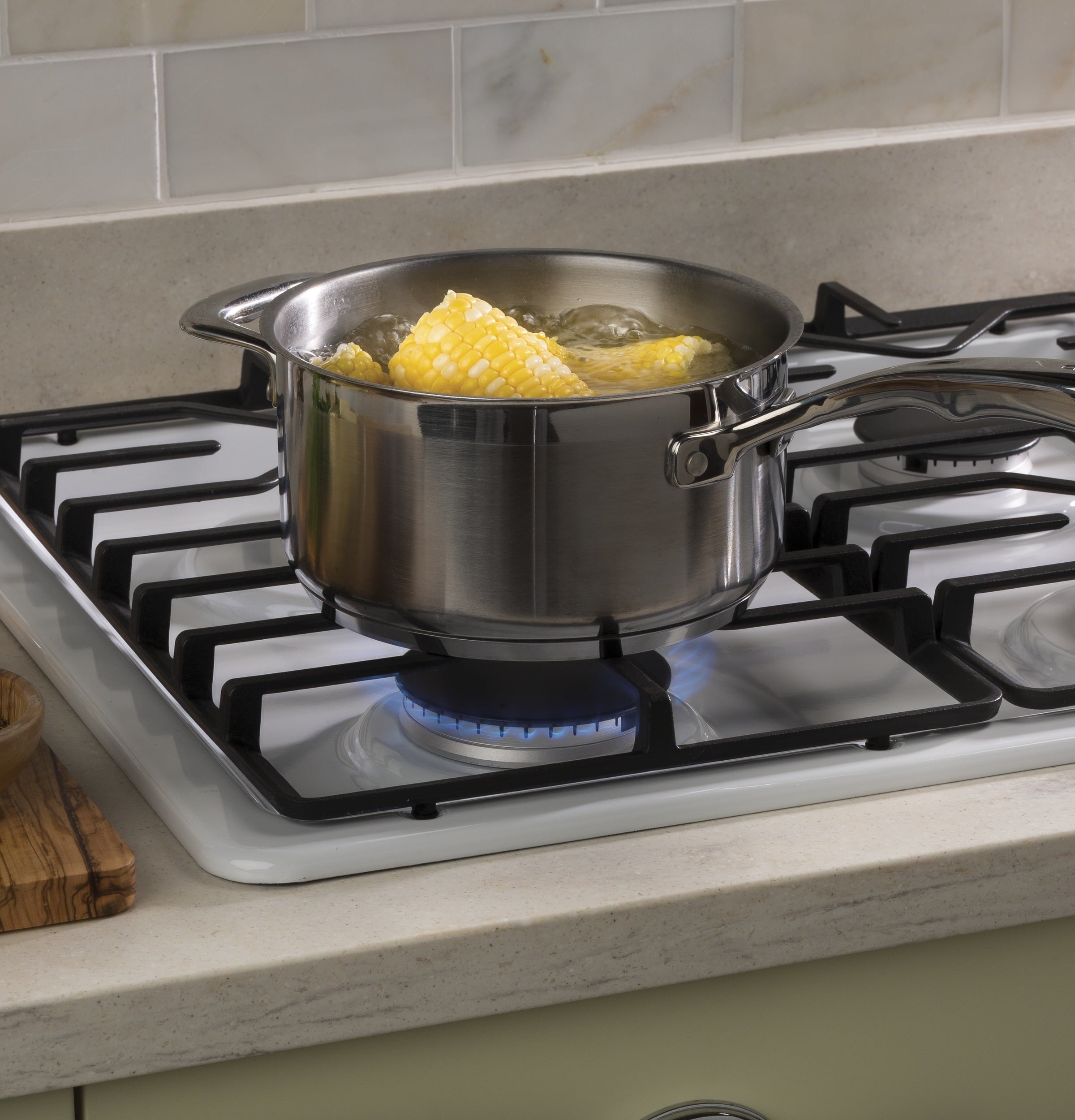 Ge Appliances JGP3030DLWW Ge® 30" Built-In Gas Cooktop With Dishwasher-Safe Grates