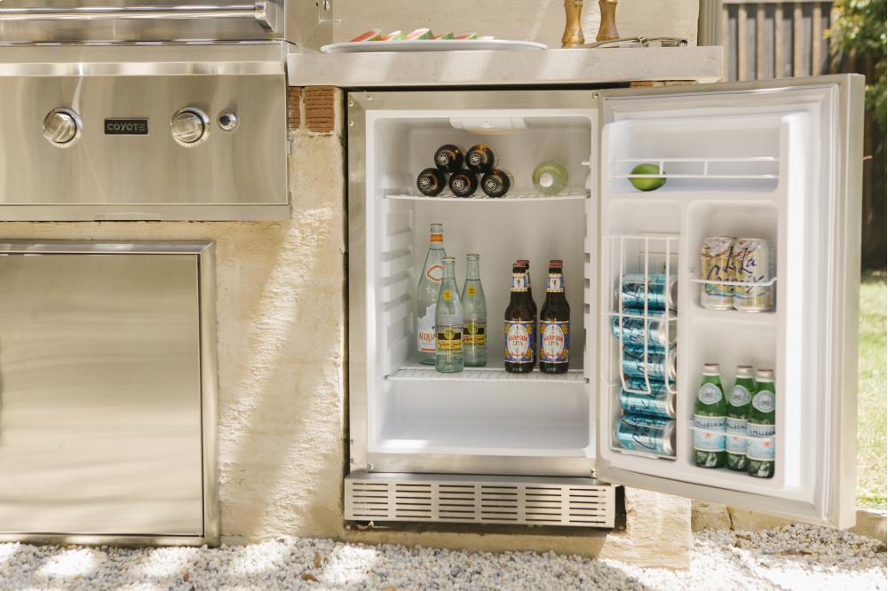 Coyote CBIRR 21" Outdoor Refrigerator
