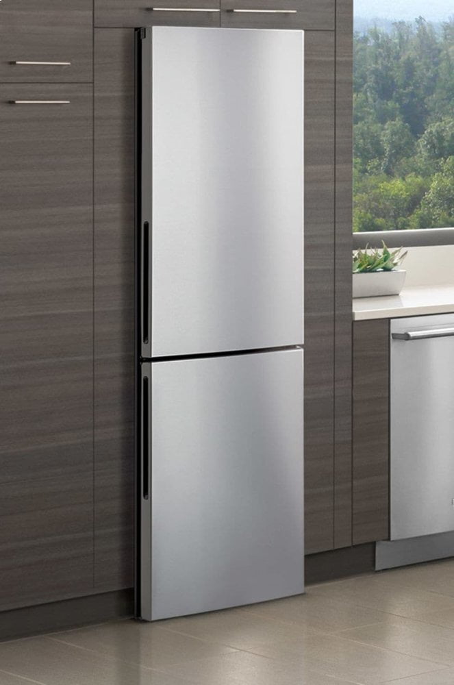 Electrolux EI12BF25US 11.8 Cu. Ft. Bottom Freezer Refrigerator