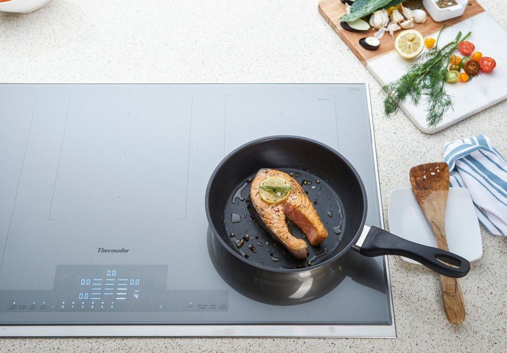 Thermador CIT367YMS Liberty® Induction Cooktop 36'' Silver Mirror, Surface Mount With Frame Cit367Yms