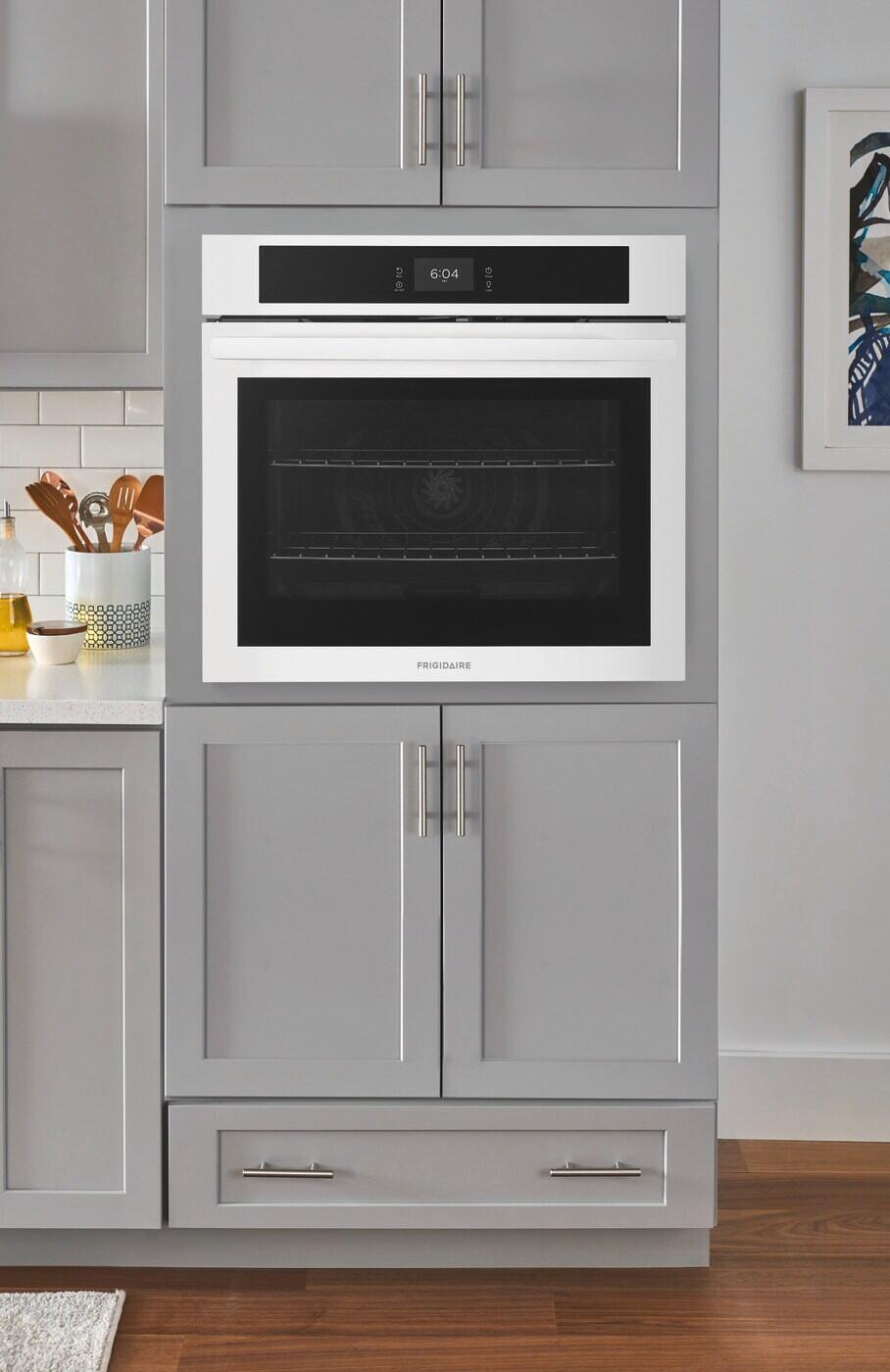 Frigidaire FCWS3027AW Frigidaire 30'' Single Electric Wall Oven With Fan Convection